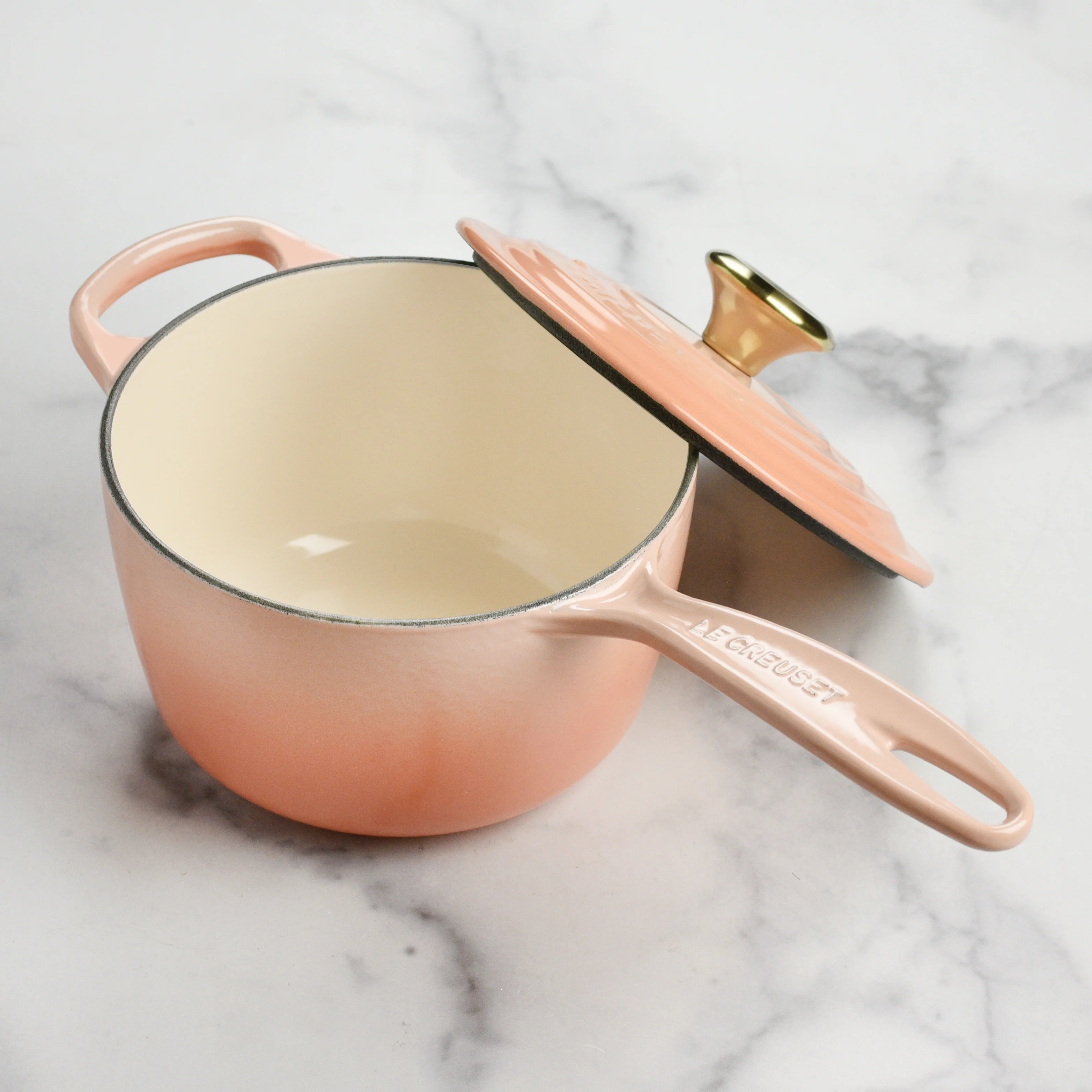 Le Creuset Signature Cast Iron 1.75-quart Peche Saucepan - Image 4