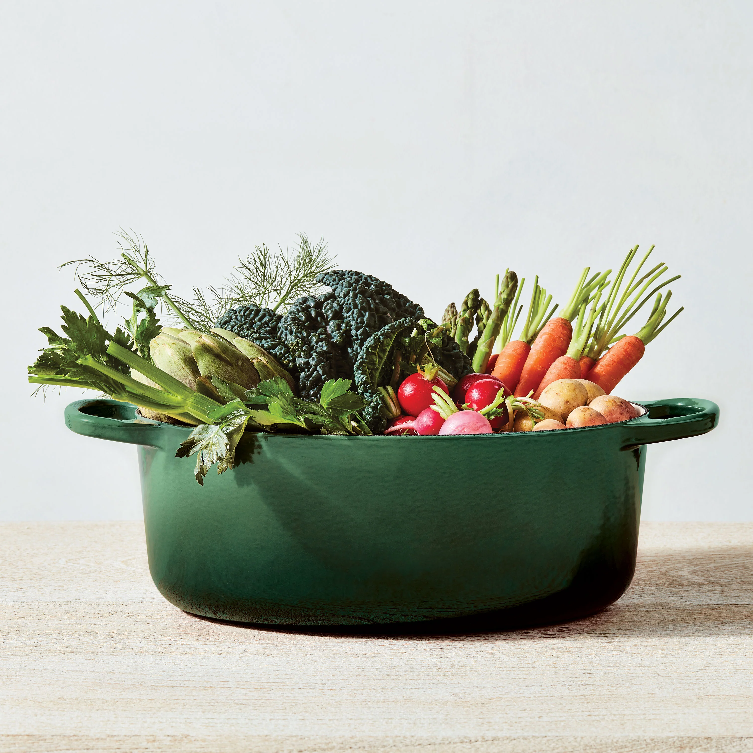 Le Creuset Signature Cast Iron 9-quart Artichaut Round Dutch Oven - Image 3