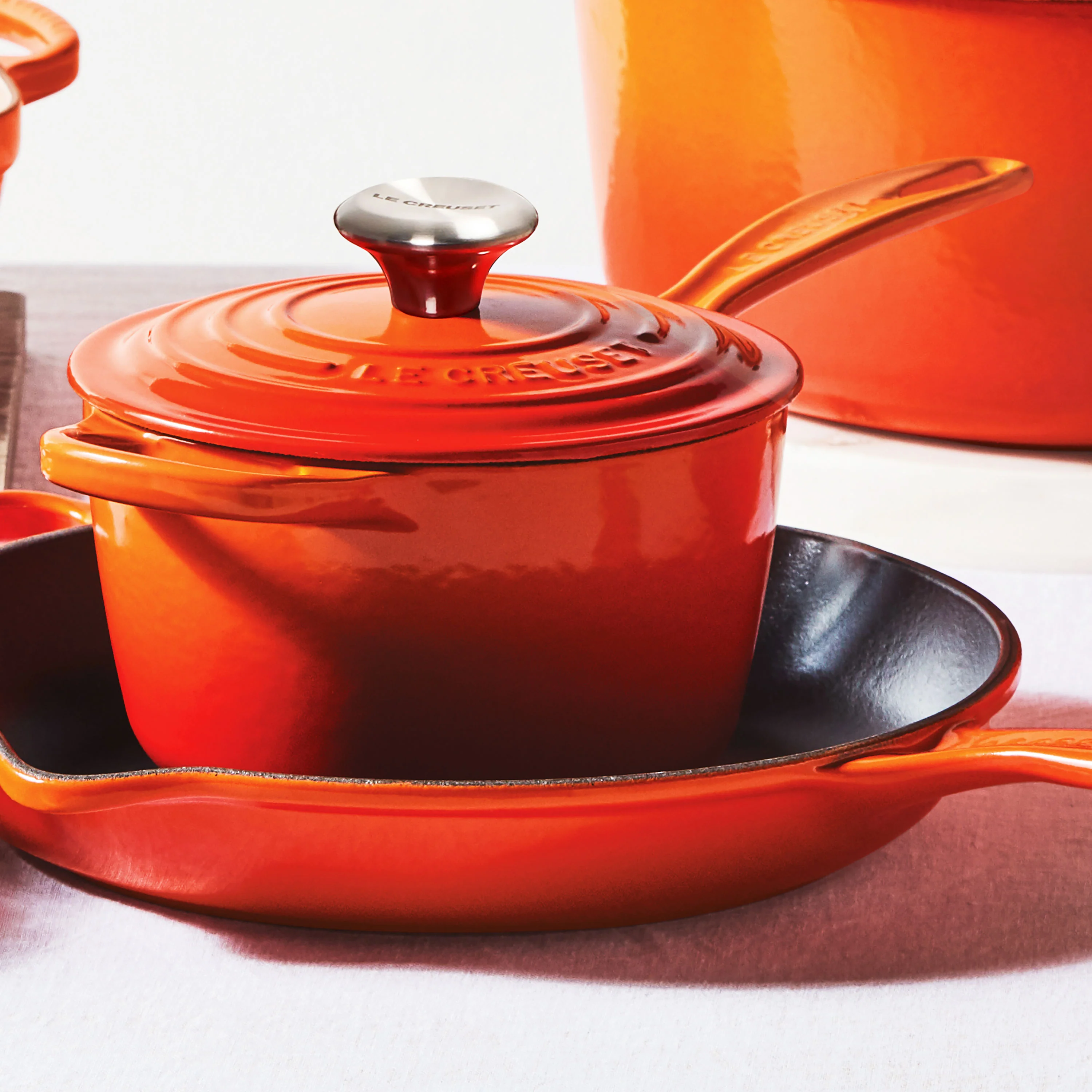 Le Creuset Signature Cast Iron 2.25-quart Flame Saucepan - Image 5