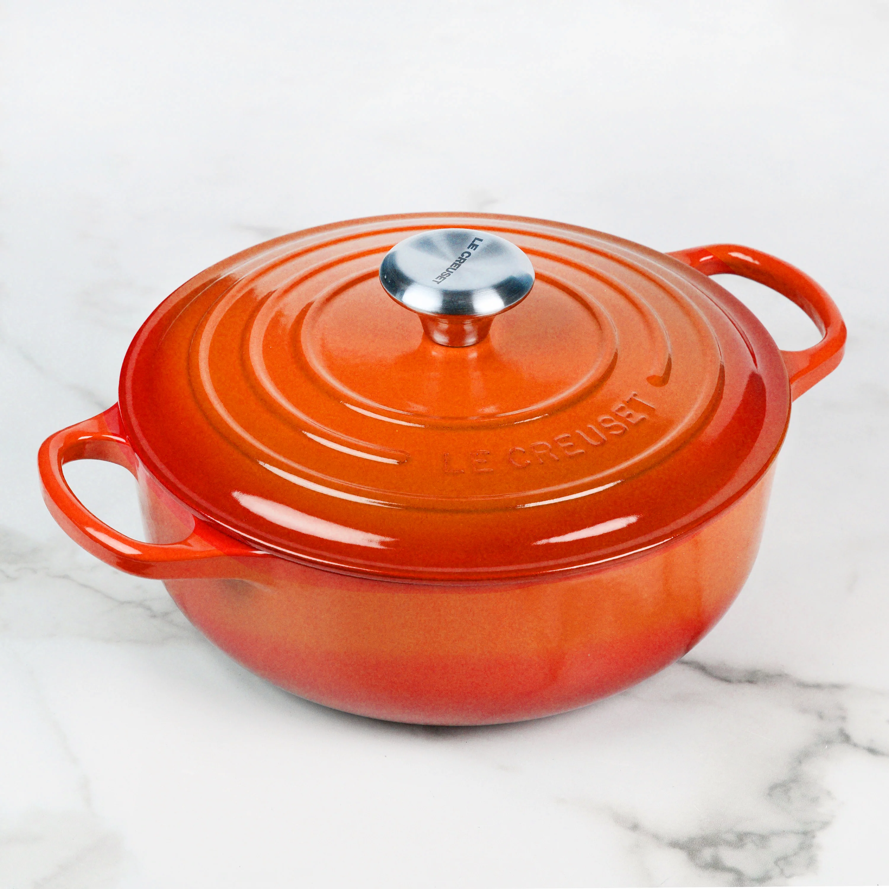 Le Creuset Signature Cast Iron 3.5-quart Flame Sauteuse Dutch Oven - Image 3