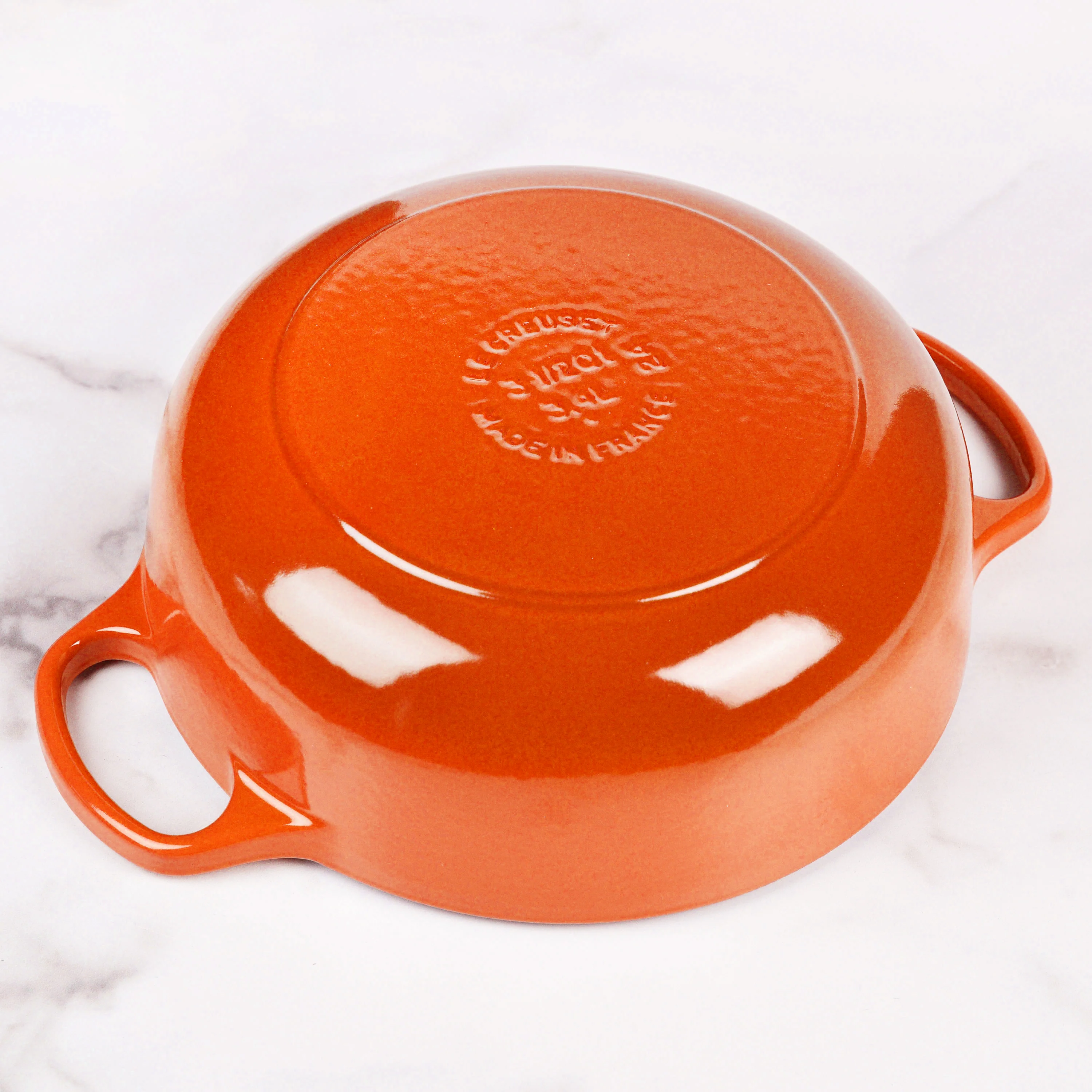 Le Creuset Signature Cast Iron 3.5-quart Flame Sauteuse Dutch Oven - Image 7