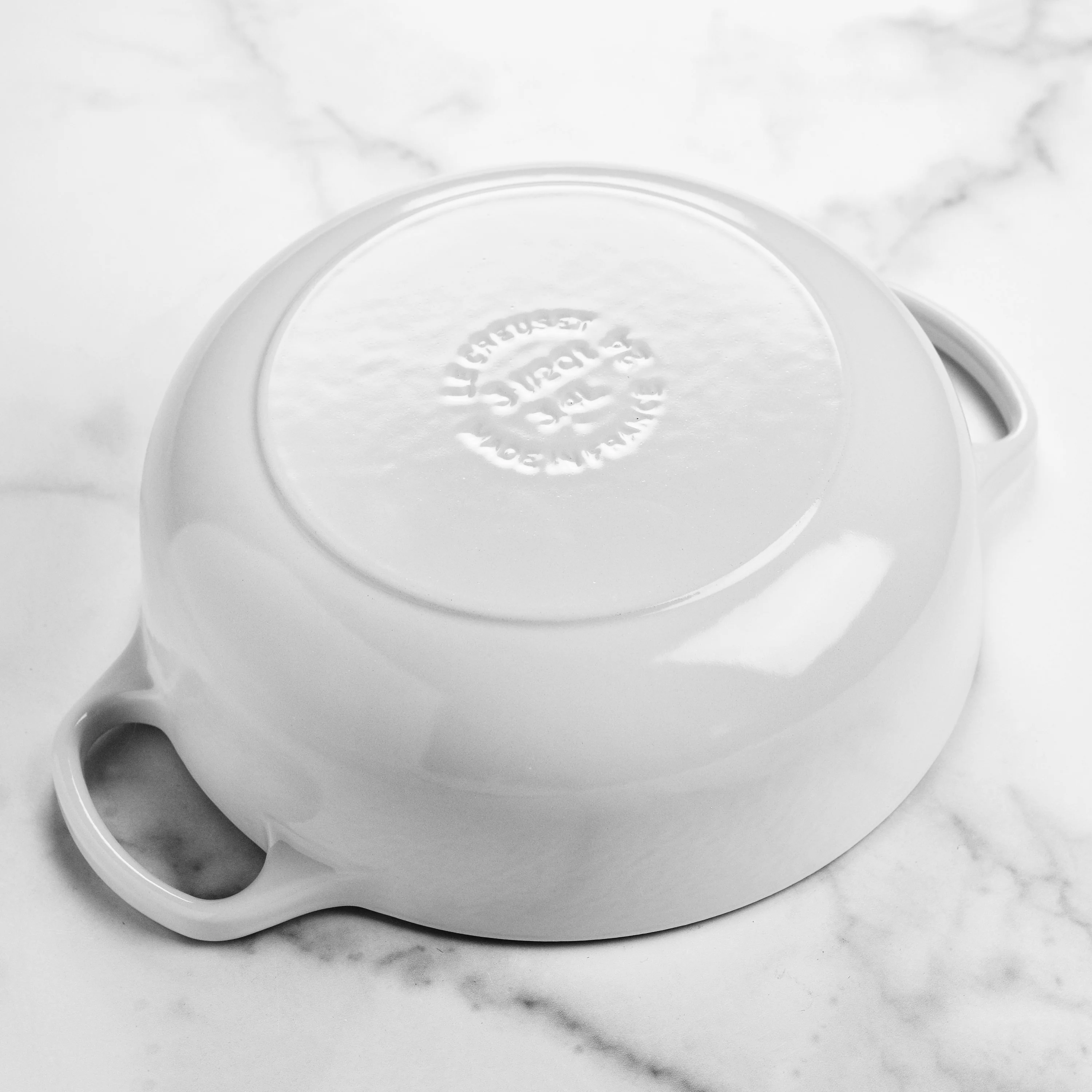 Le Creuset Signature Cast Iron 3.5-quart White Sauteuse Dutch Oven - Image 6