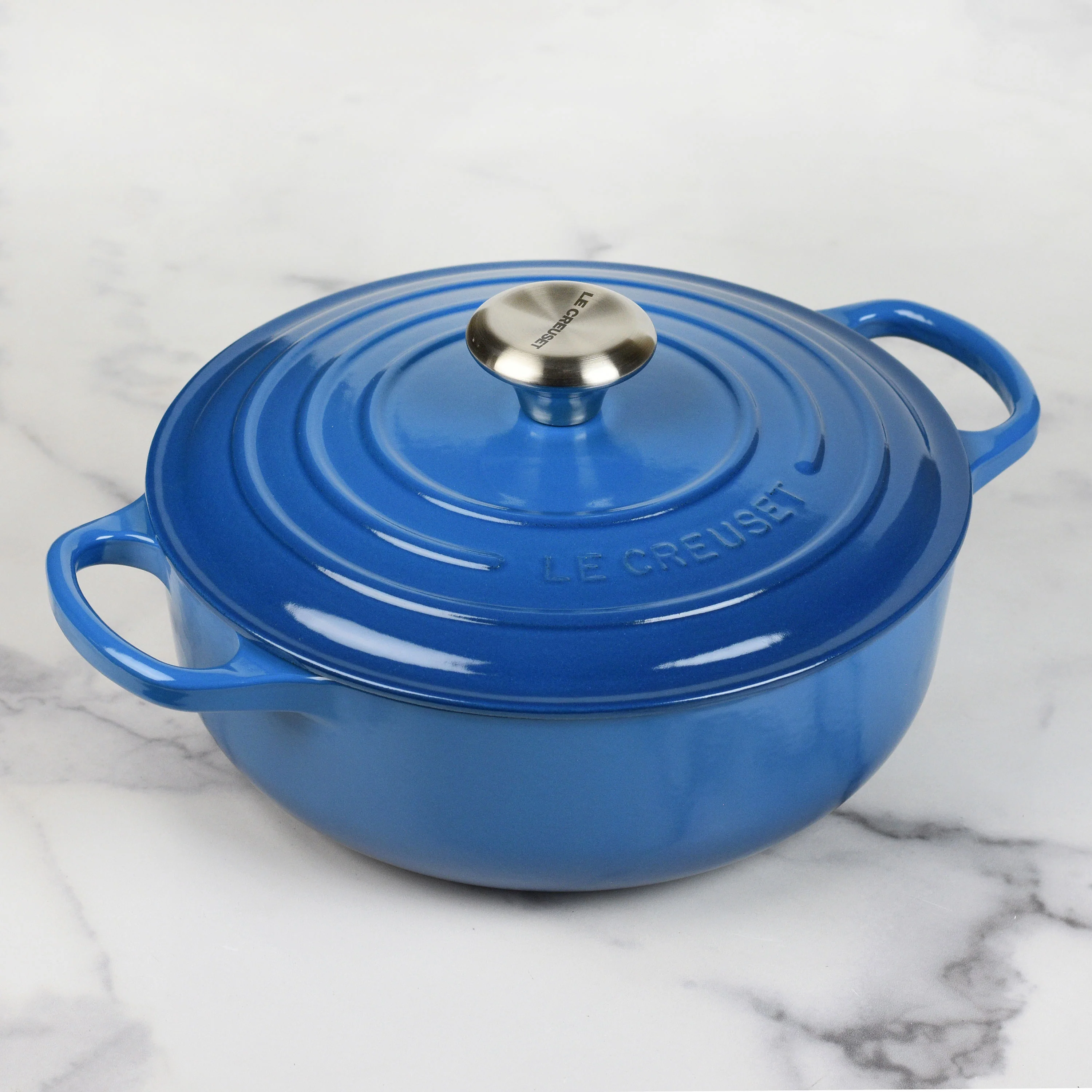 Le Creuset Signature Cast Iron 3.5-quart Marseille Sauteuse Dutch Oven - Image 5