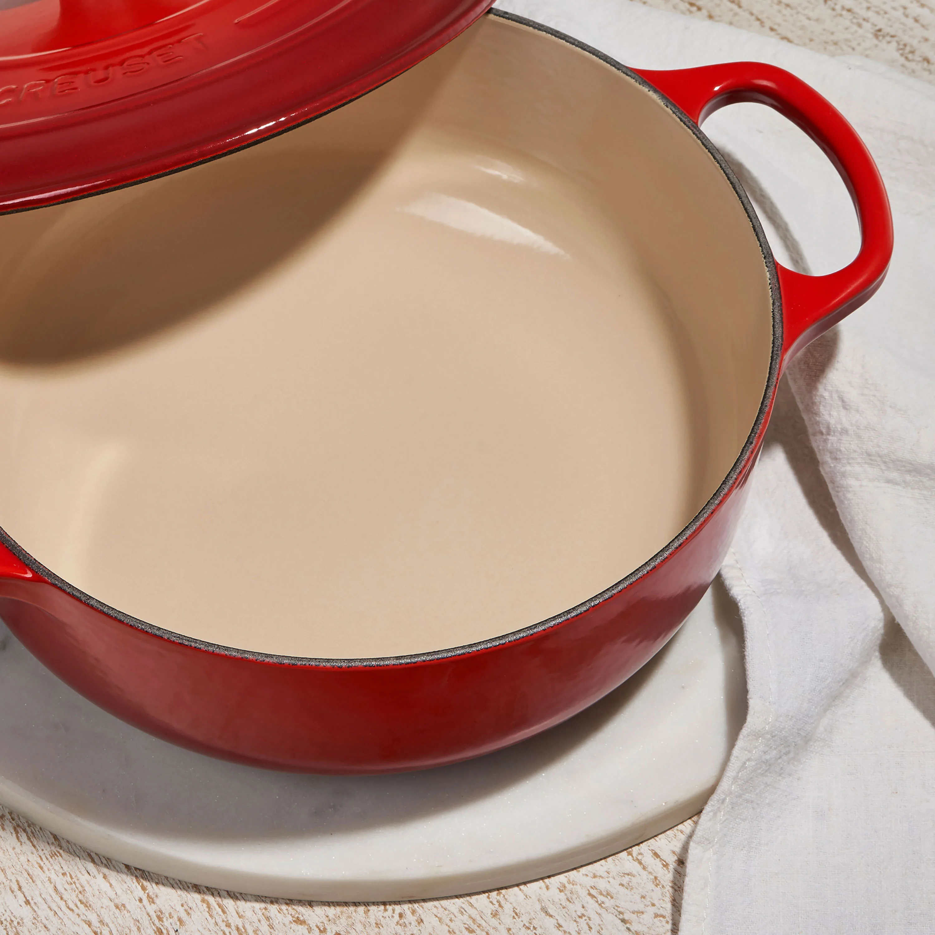 Le Creuset Signature Cast Iron 3.5-quart Cerise Sauteuse Dutch Oven - Image 6