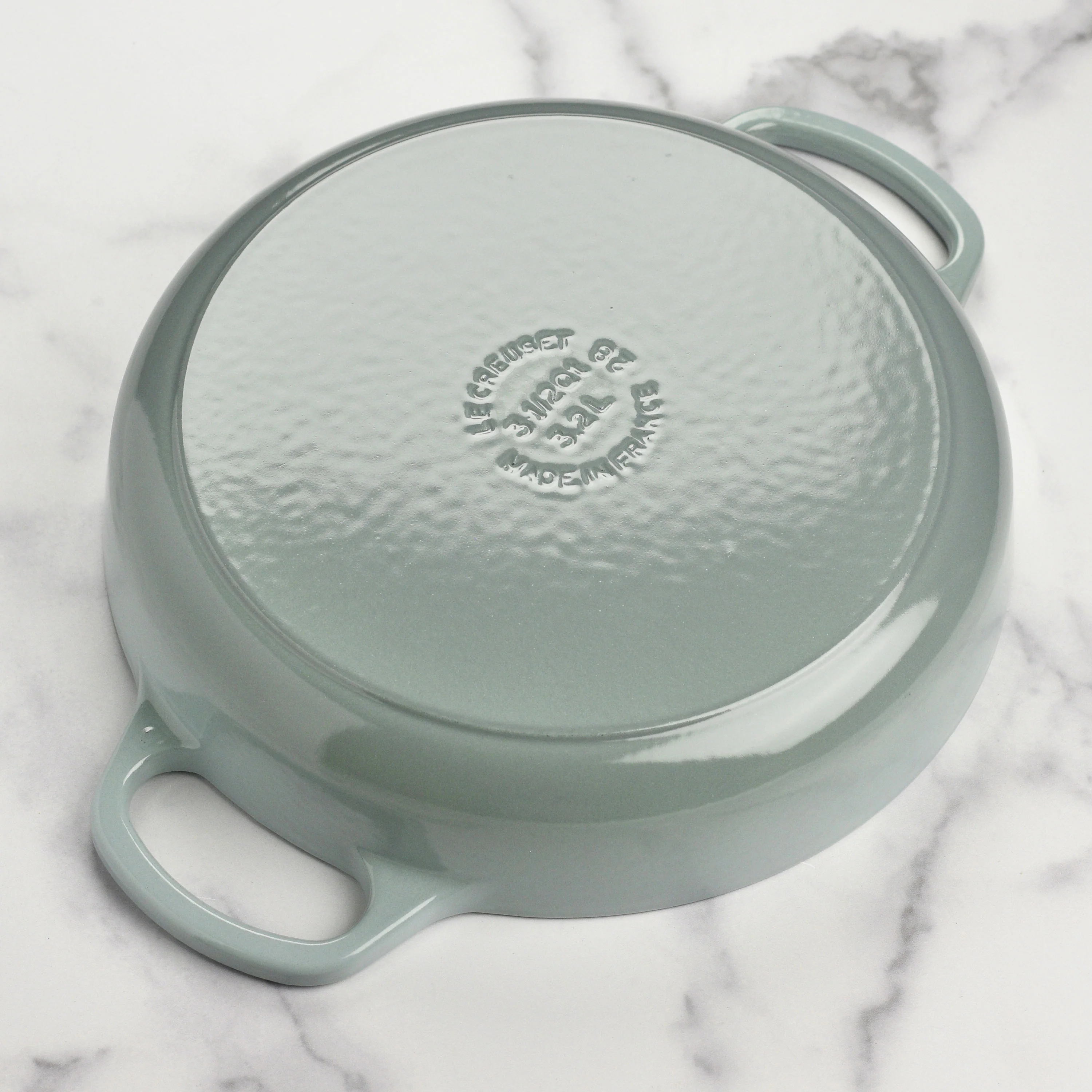 Le Creuset Signature Cast Iron 11" Sea Salt Everyday Pan - Image 5