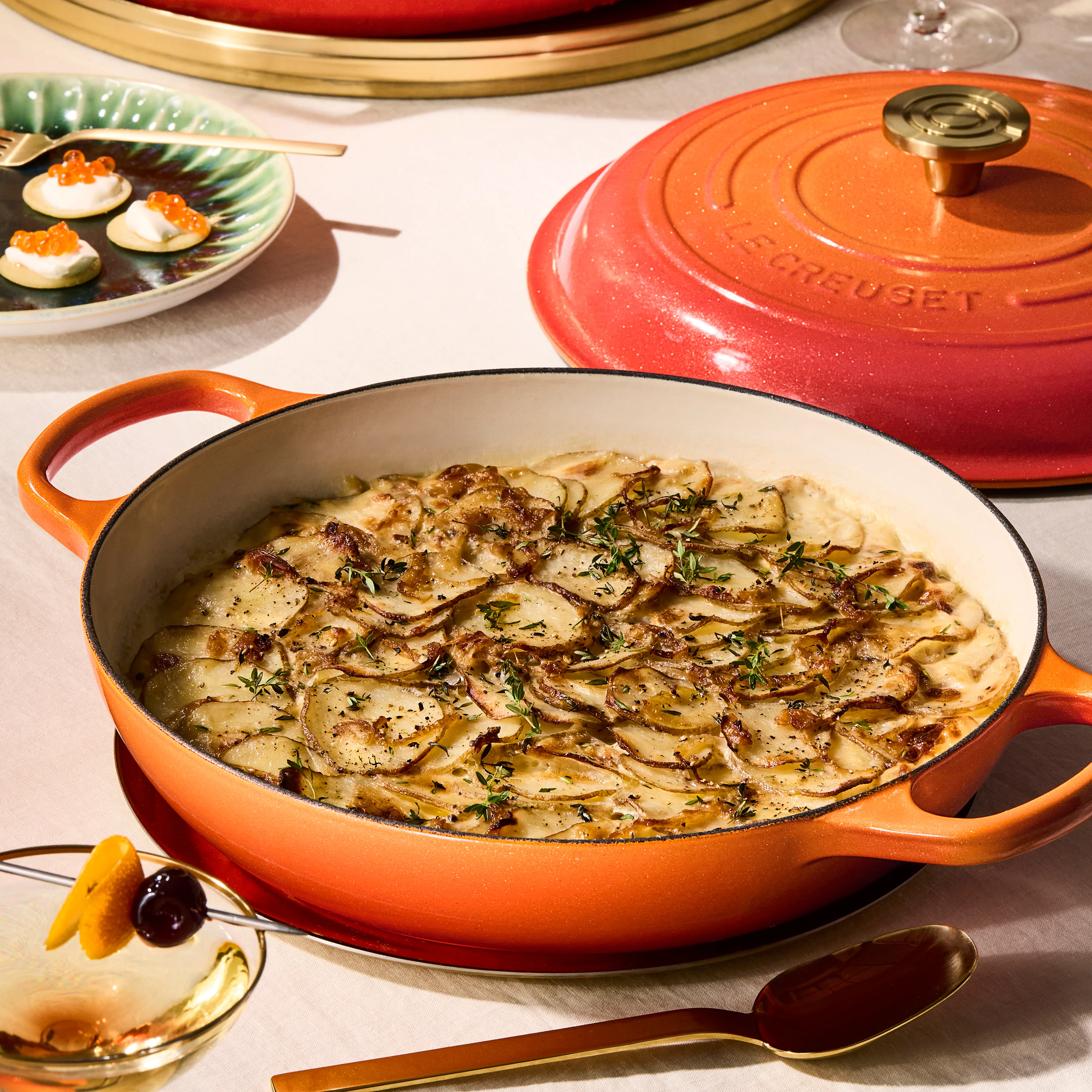 Le Creuset Signature Cast Iron 3.5-quart Flamme Doree Braiser - Image 5