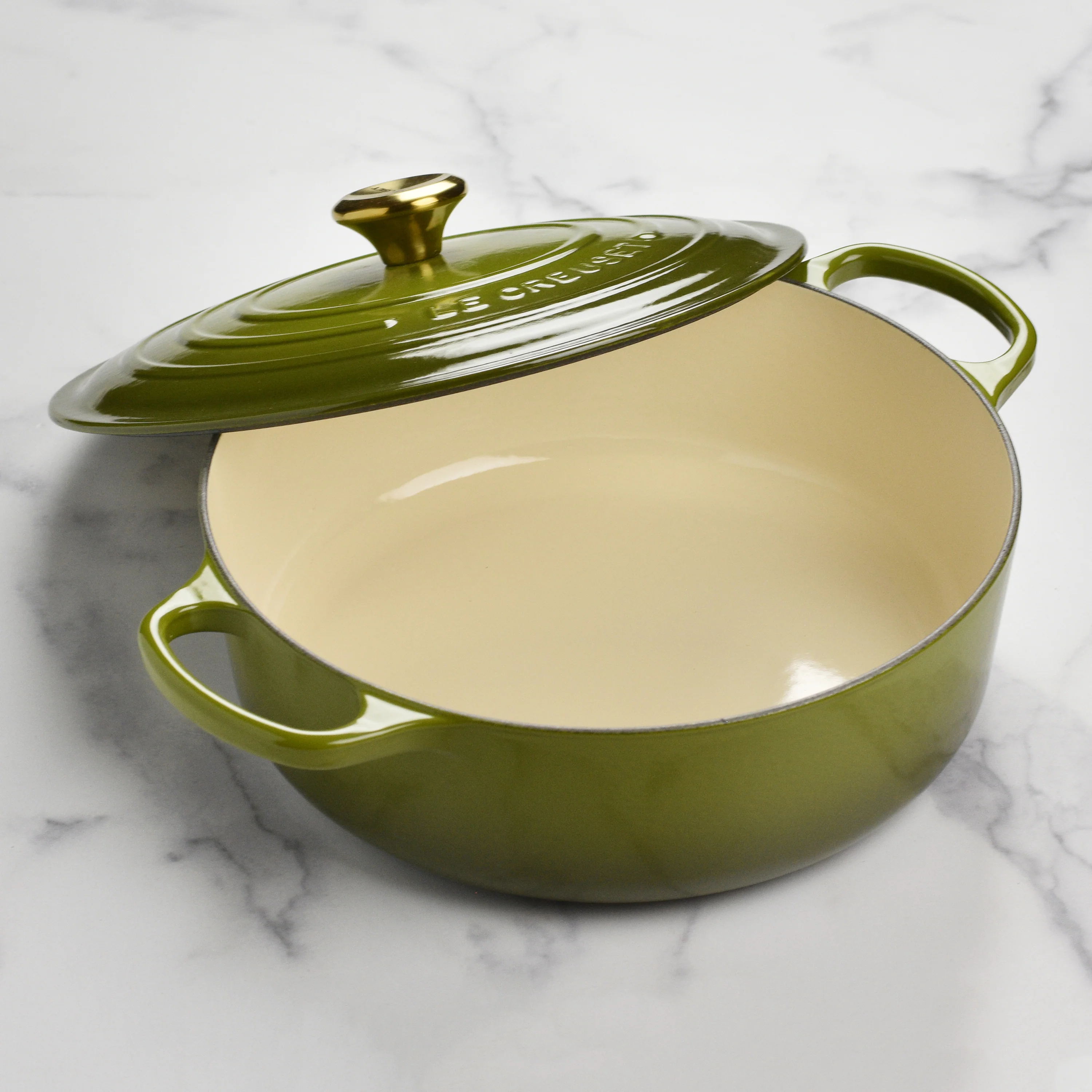 Le Creuset Signature Cast Iron 6.75-quart Olive Round Wide Dutch Oven - Image 6
