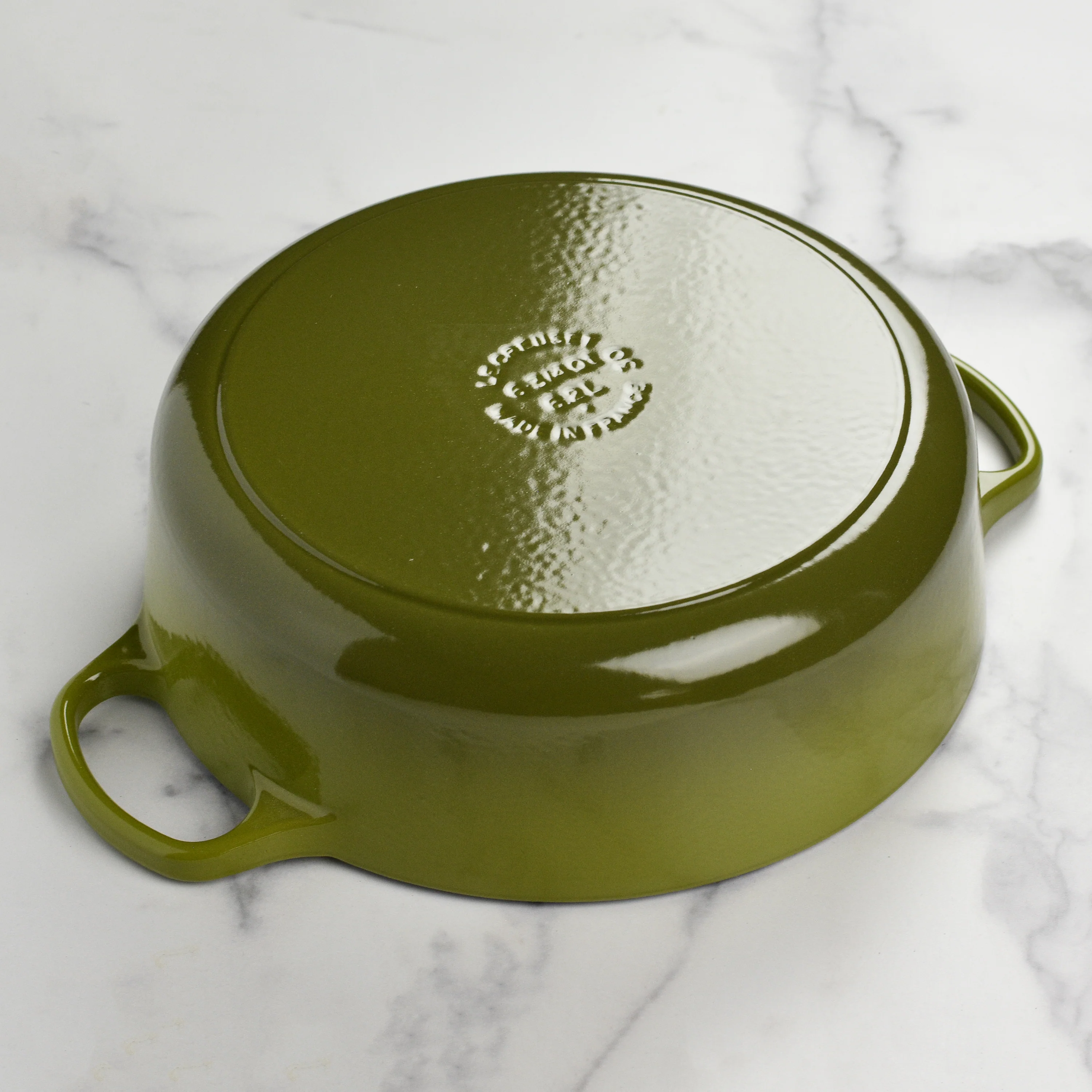 Le Creuset Signature Cast Iron 6.75-quart Olive Round Wide Dutch Oven - Image 7
