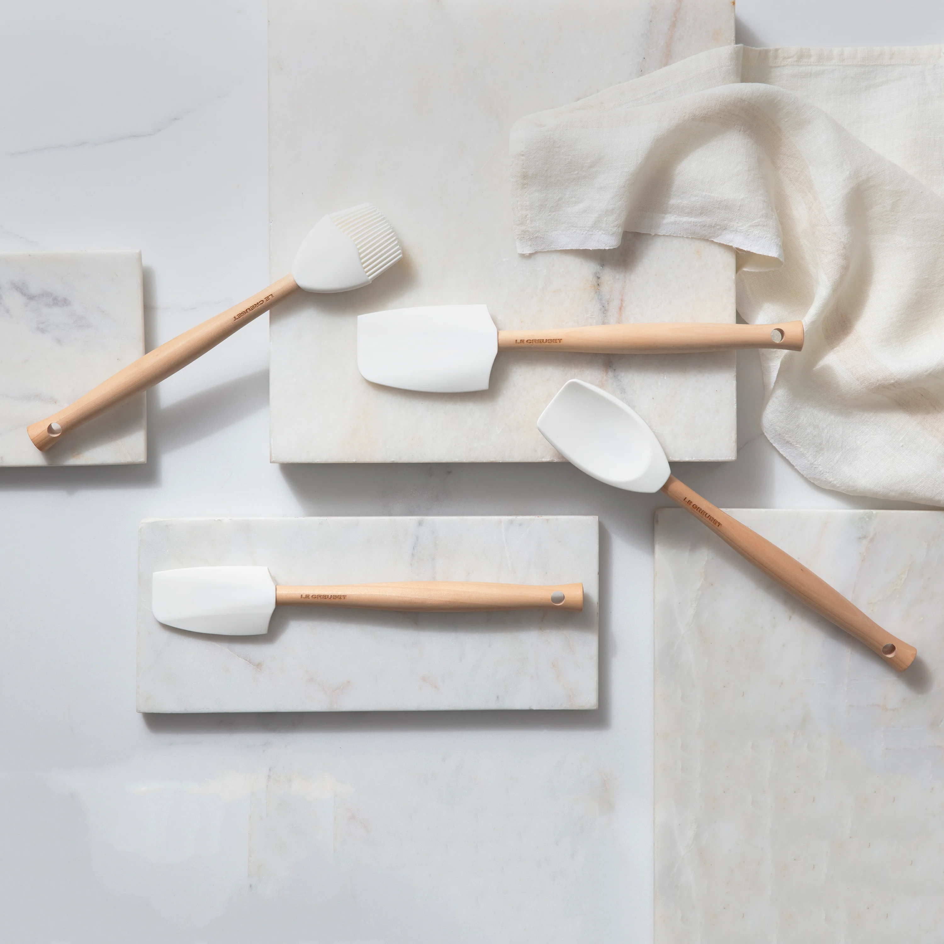 Le Creuset 5 Piece White Silicone Utensil Set - Image 7