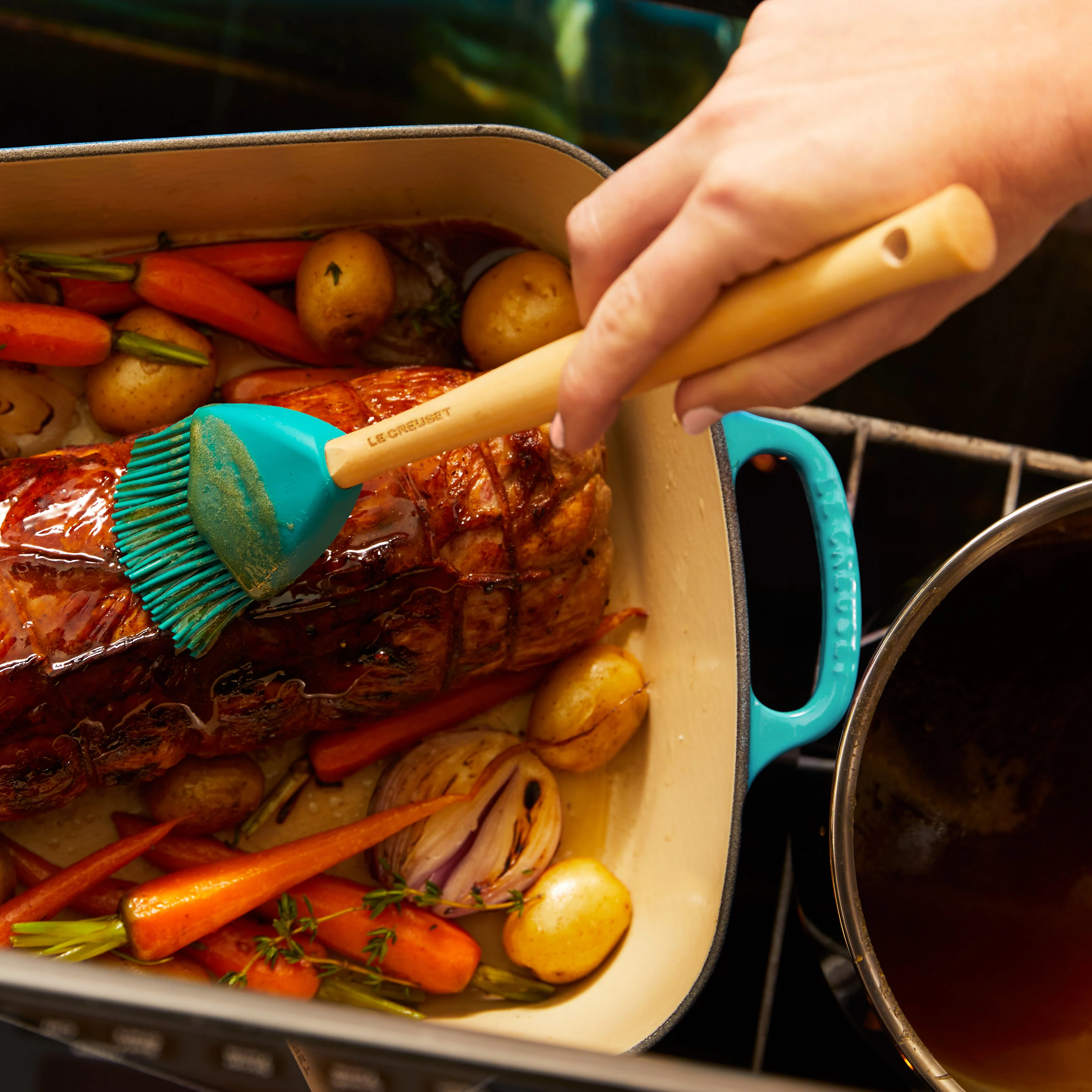 Le Creuset 5 Piece Caribbean Silicone Utensil Set - Image 4