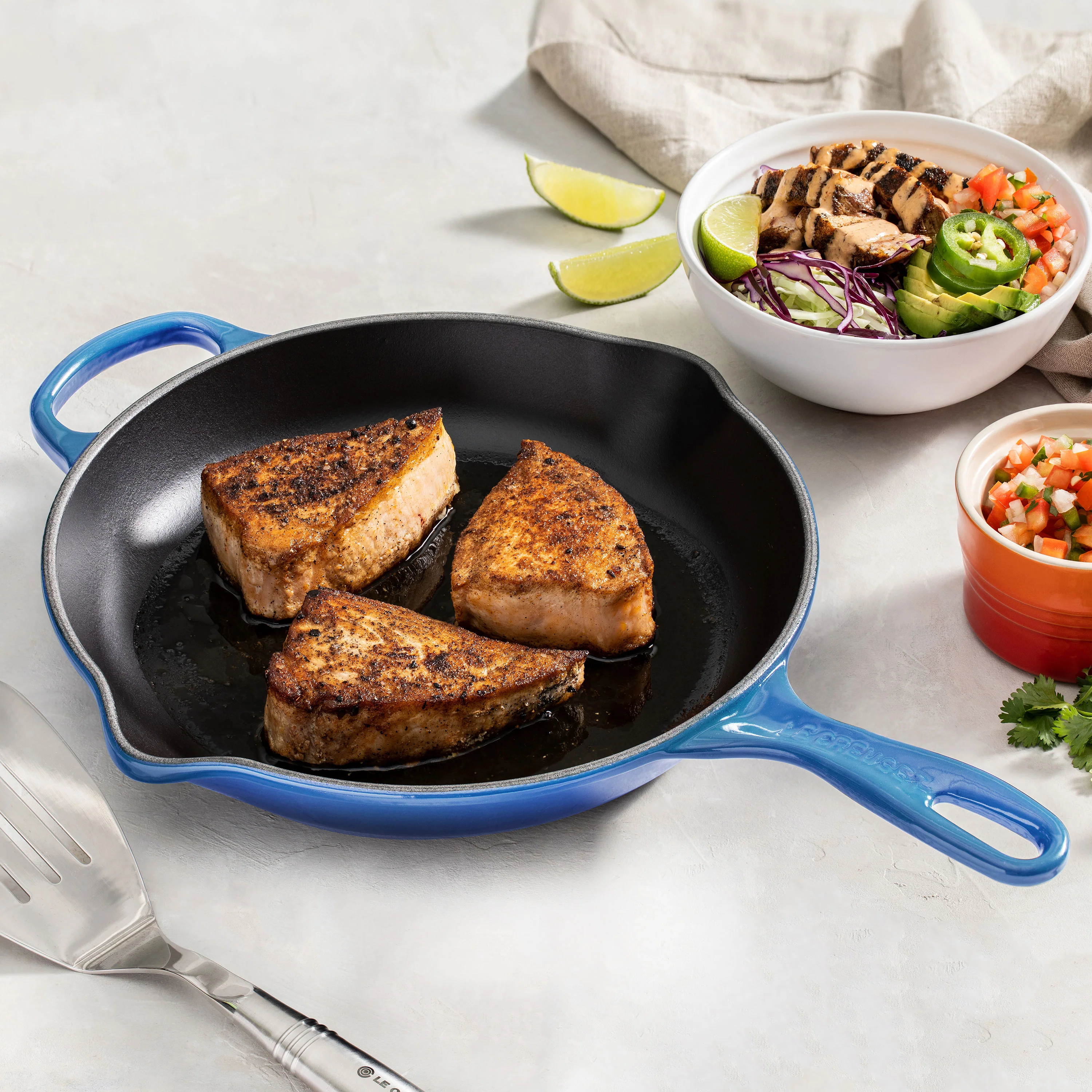 Le Creuset Signature Cast Iron 11.75" Marseille Skillet - Image 7