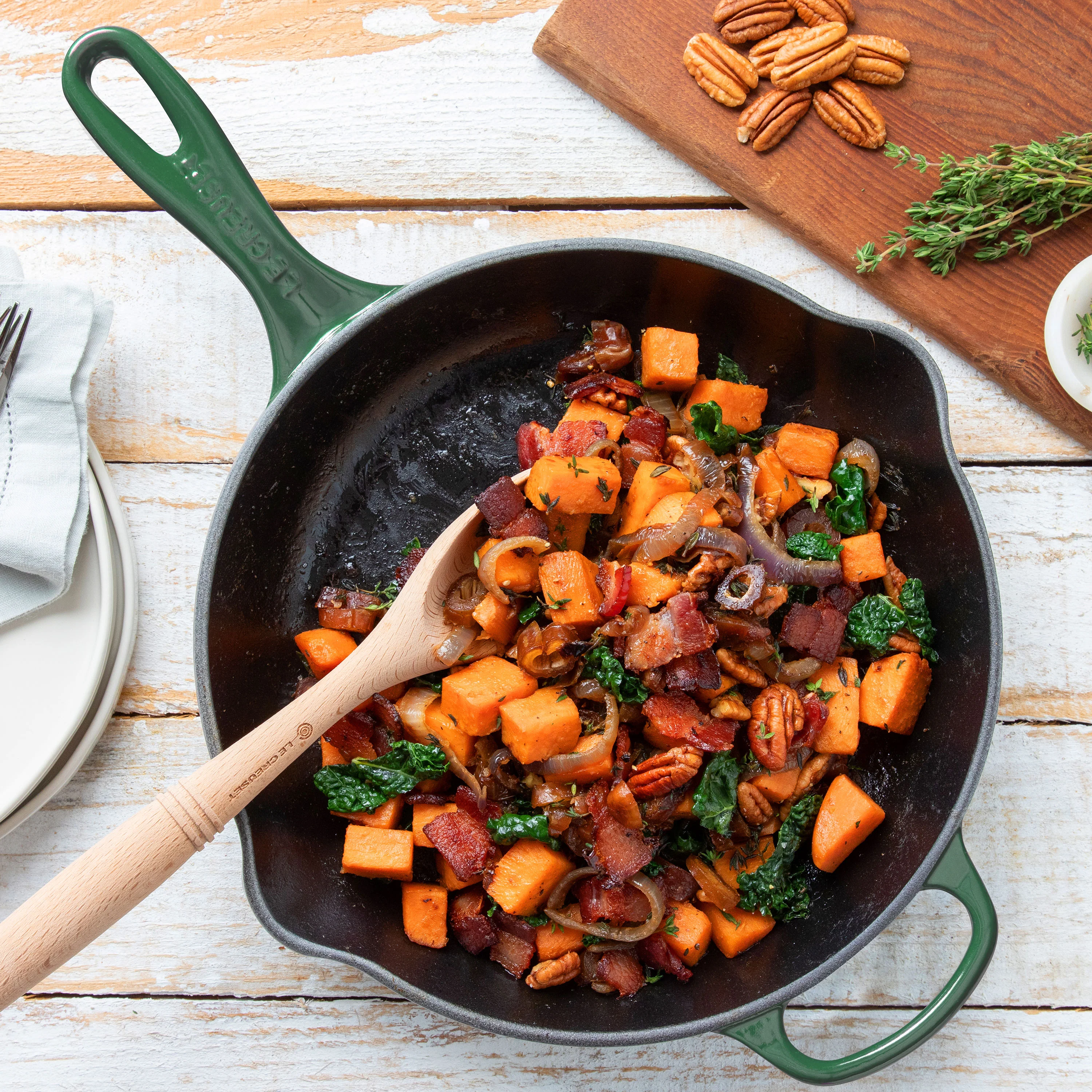 Le Creuset Signature Cast Iron 10.25" Artichaut Skillet - Image 4