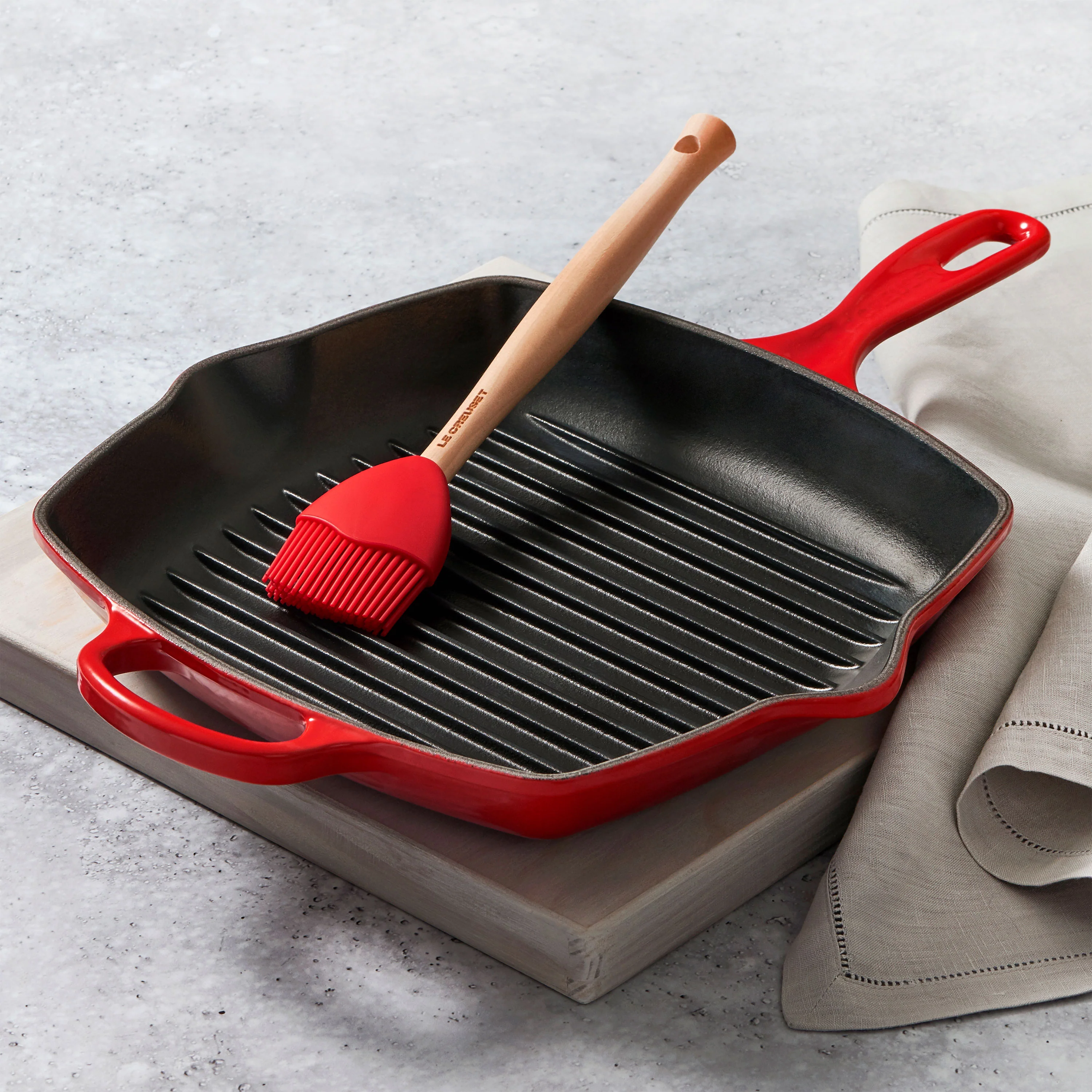 Le Creuset Signature Cast Iron 10.25" Cerise Square Grill Pan - Image 5