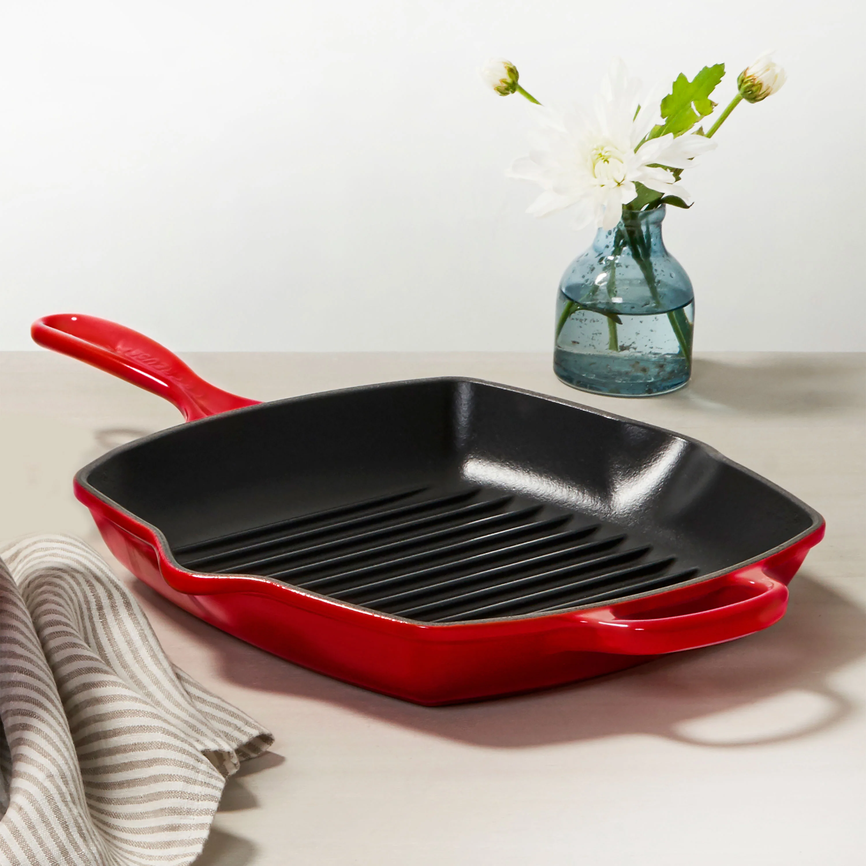 Le Creuset Signature Cast Iron 10.25" Cerise Square Grill Pan - Image 6