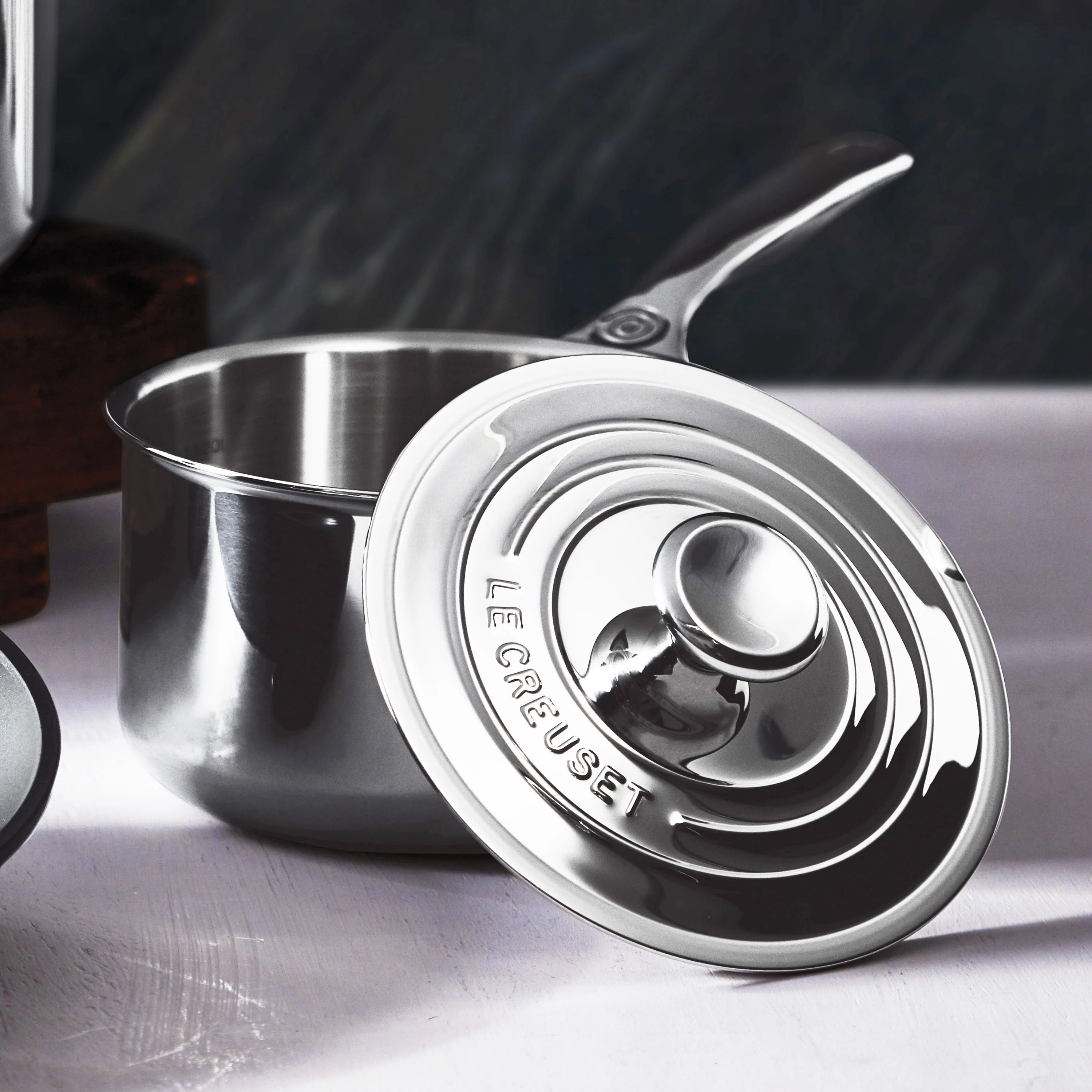 Le Creuset Stainless Steel 2-quart Saucepan - Image 6
