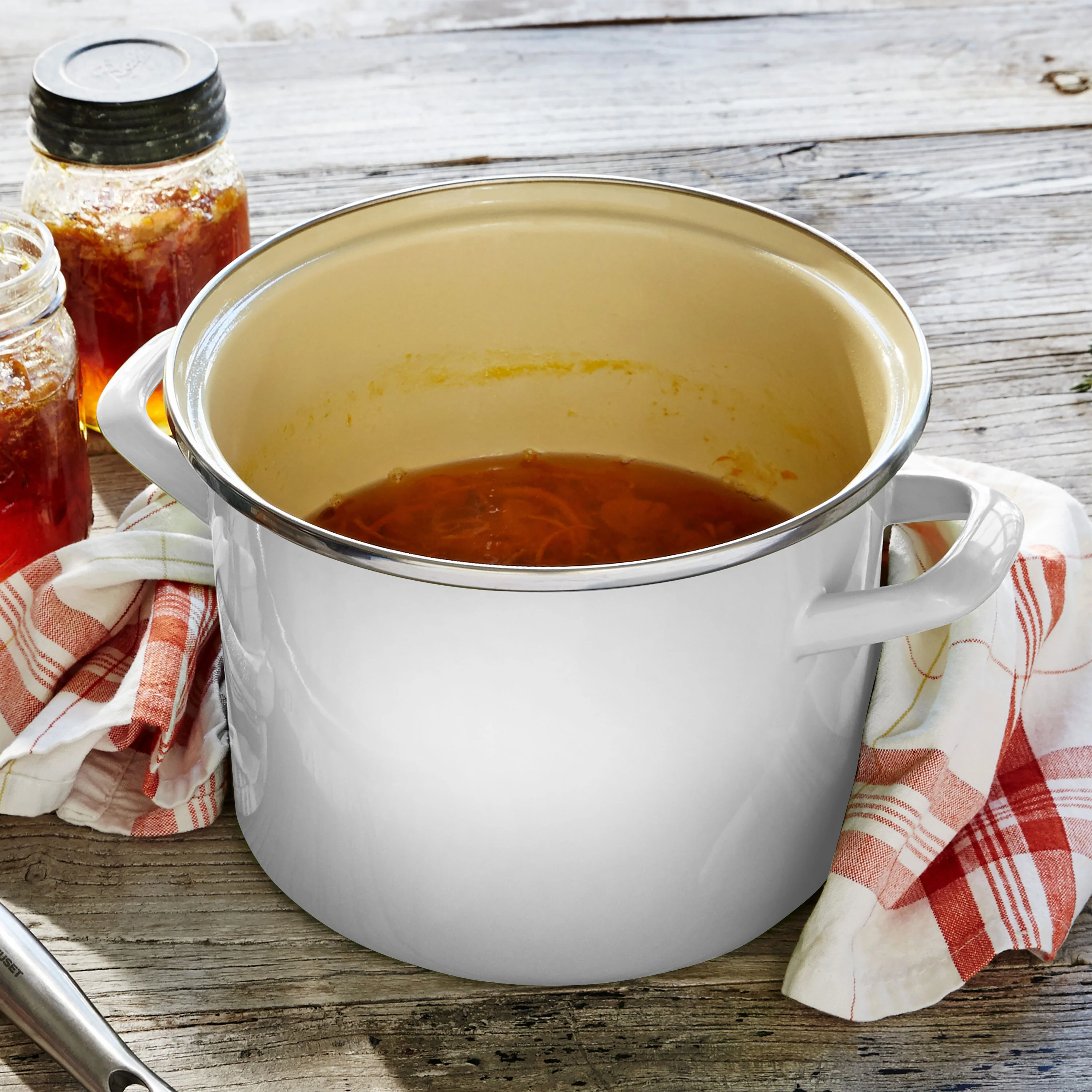 Le Creuset Enameled Steel 8-quart White Stock Pot - Image 3