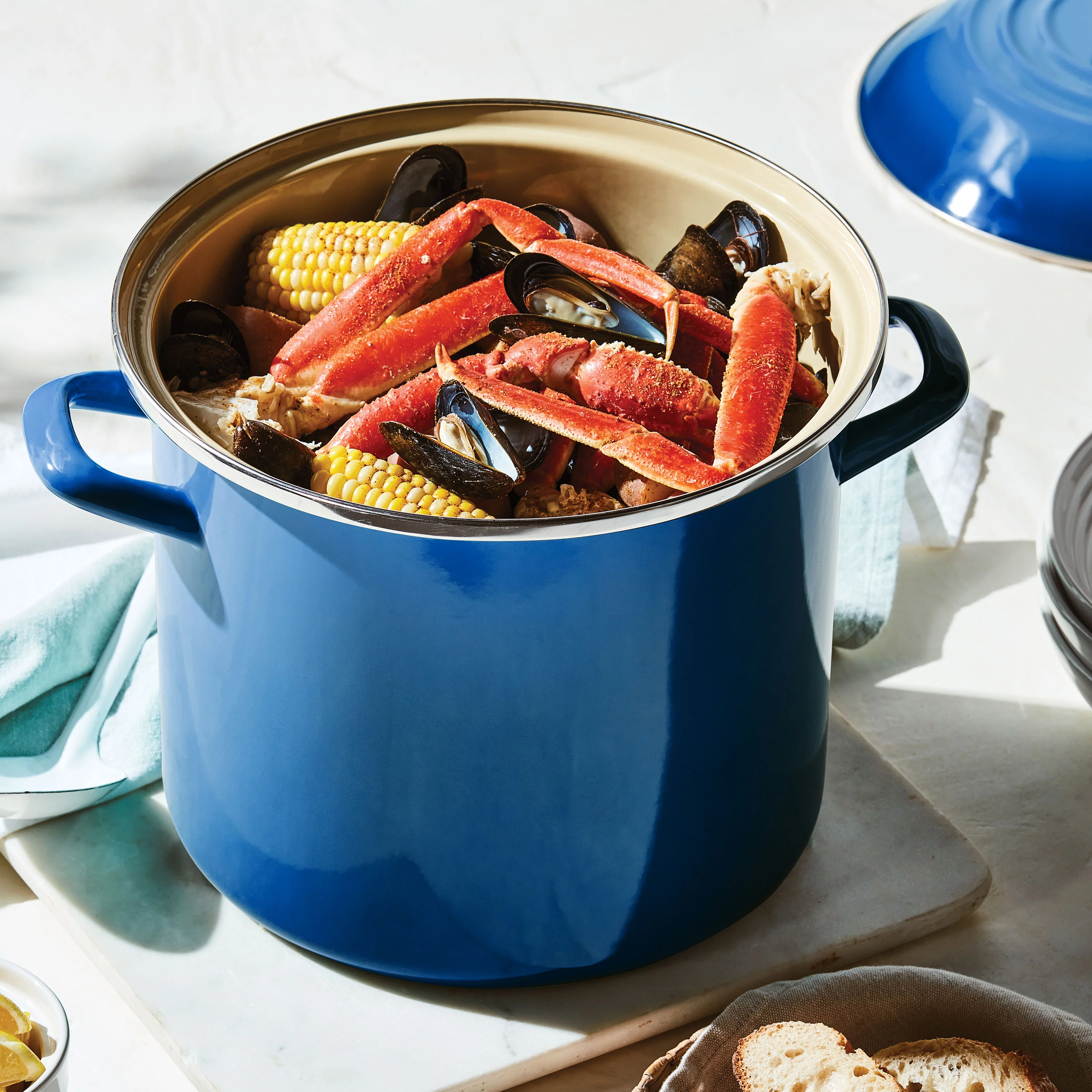 Le Creuset Enameled Steel 8-quart Marseille Stock Pot - Image 4
