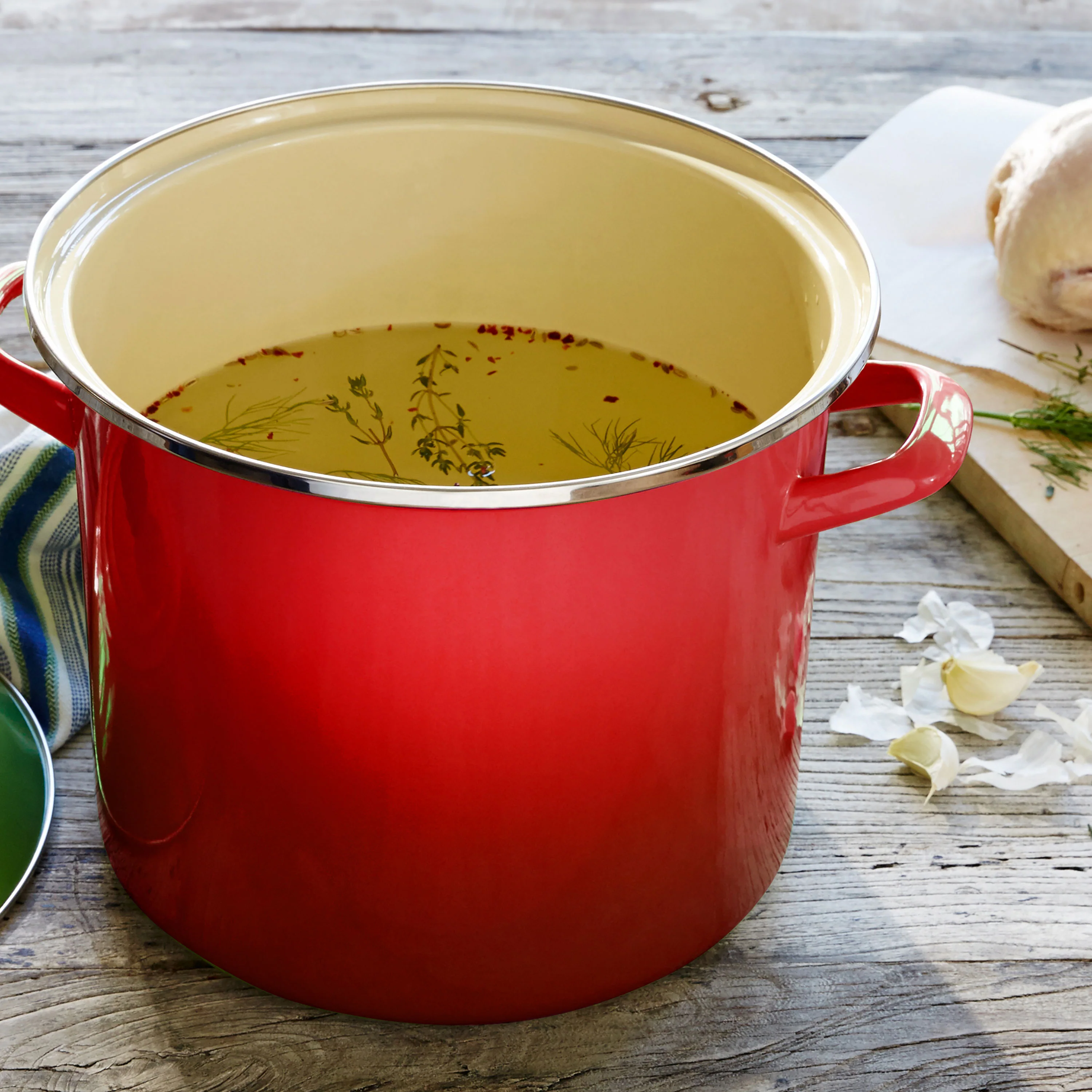 Le Creuset Enameled Steel 8-quart Cerise Stock Pot - Image 4