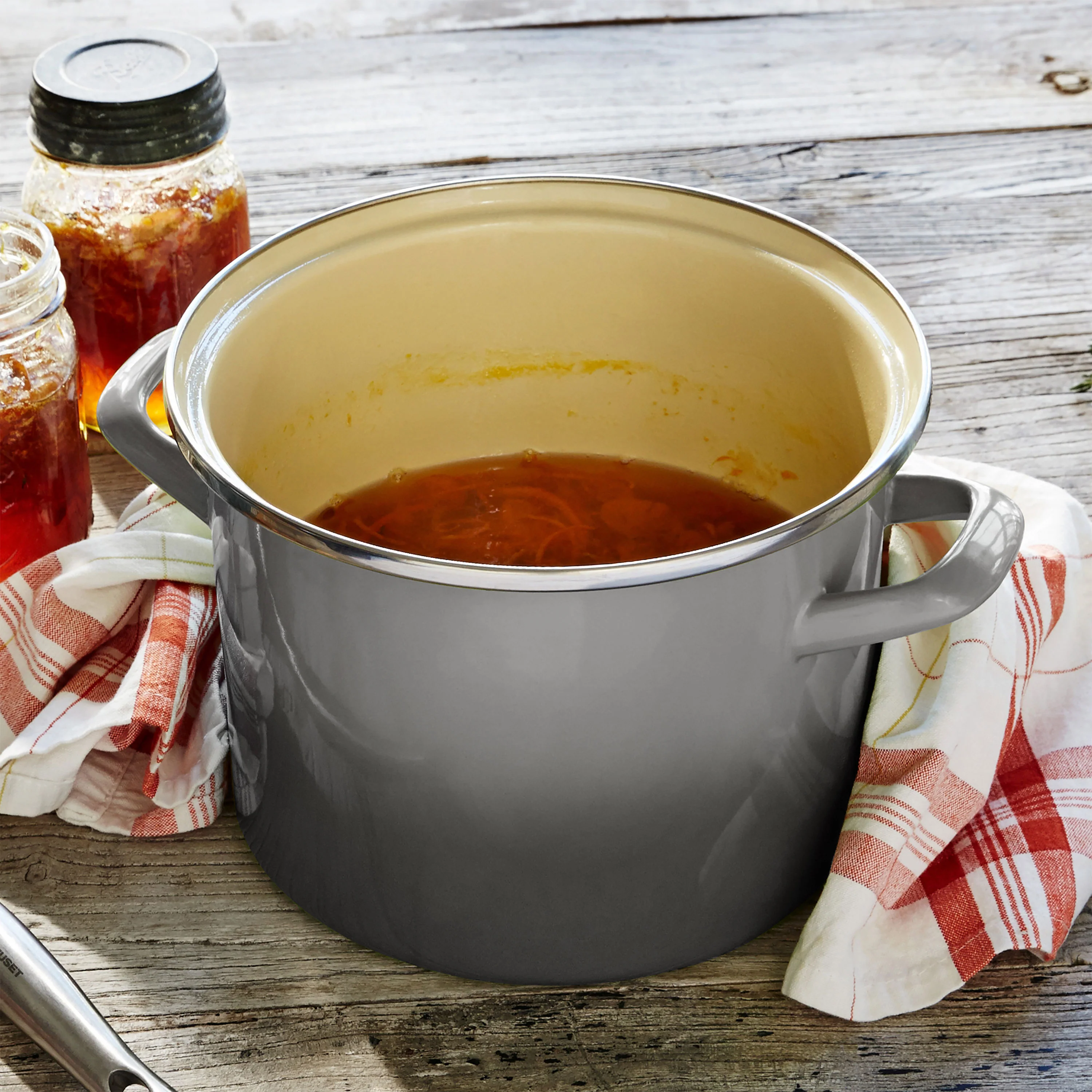 Le Creuset Enameled Steel 8-quart Oyster Stock Pot - Image 3