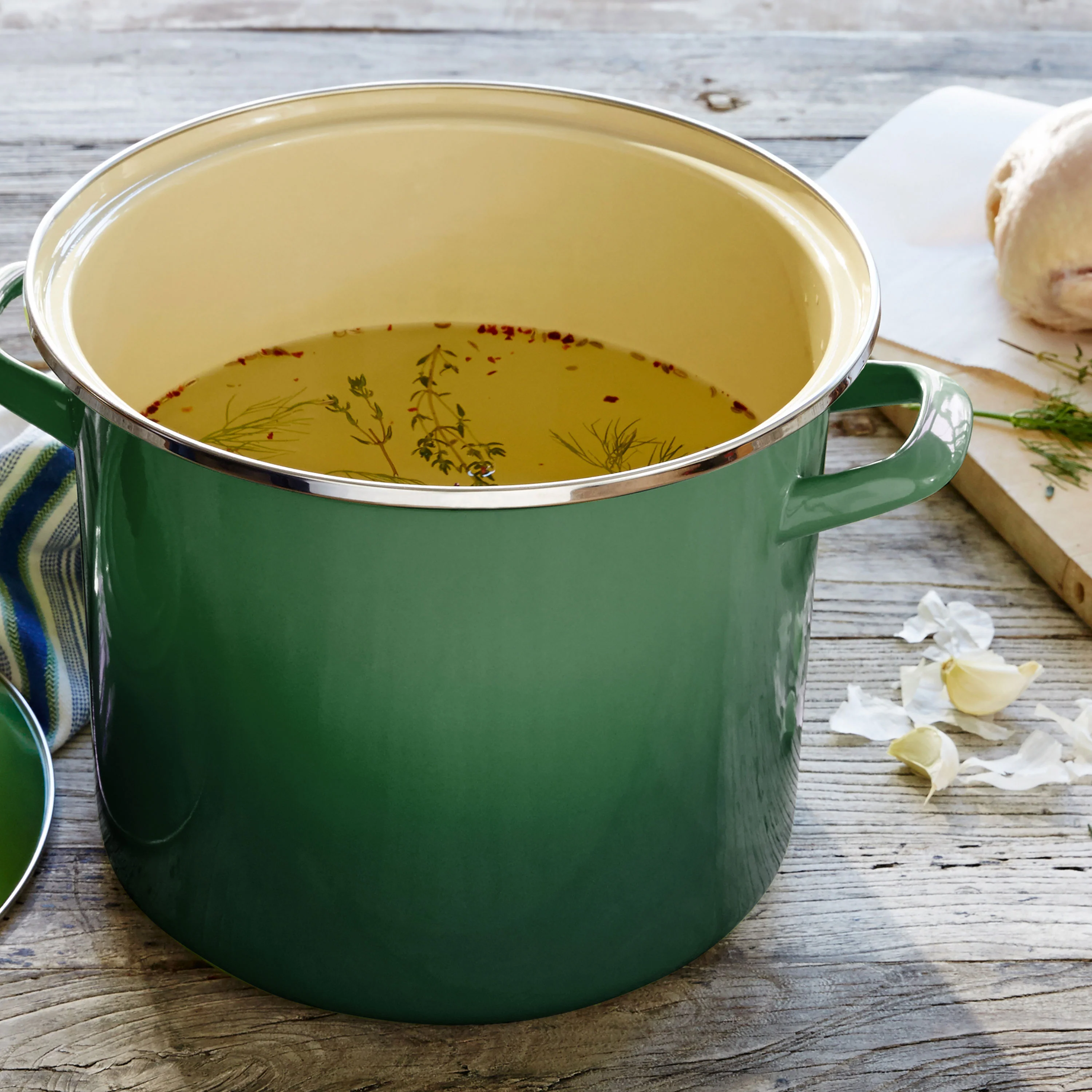 Le Creuset Enameled Steel 8-quart Artichaut Stock Pot - Image 4