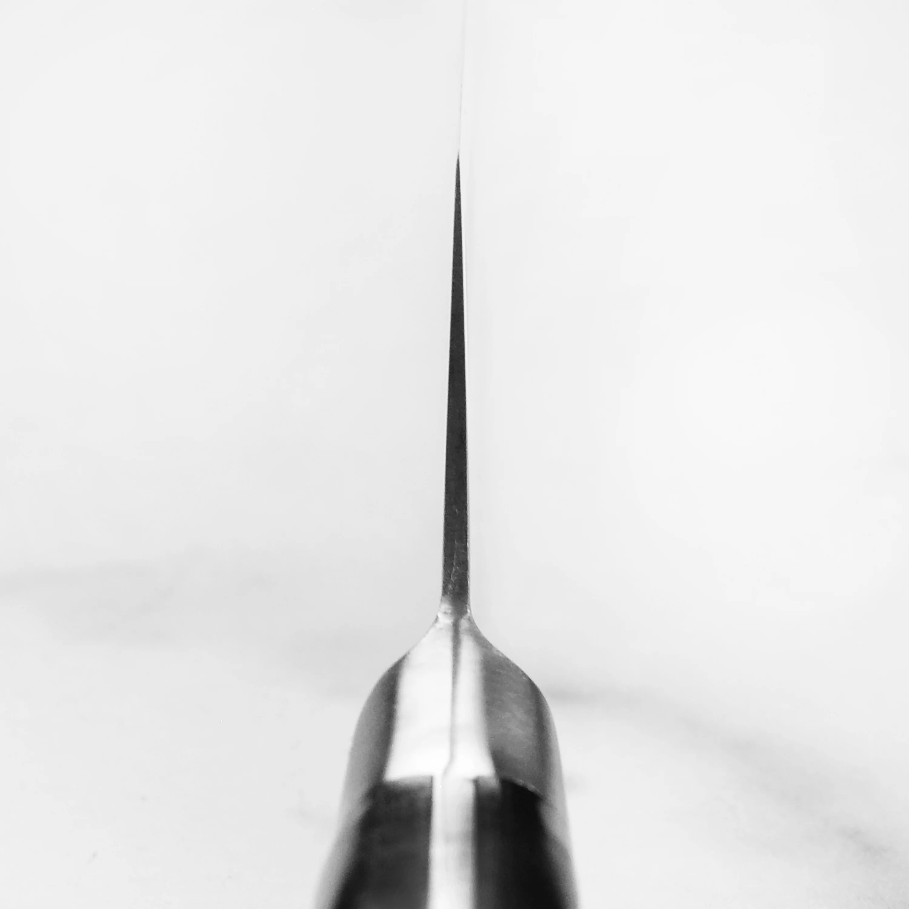 MAC Professional 8" Hollow Edge Chef's Knife - Image 7