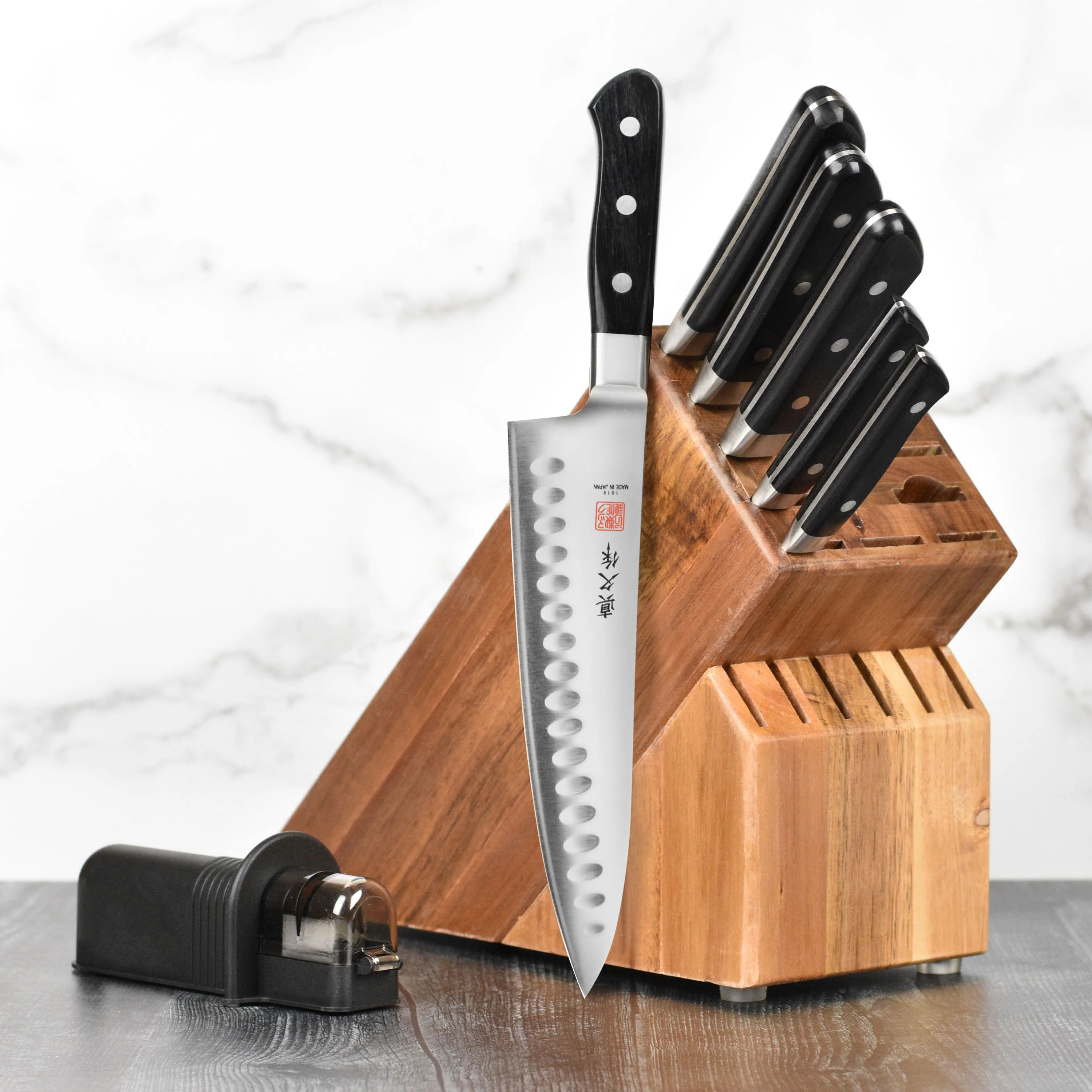 MAC Professional 6.5" Hollow Edge Santoku Knife - Image 7