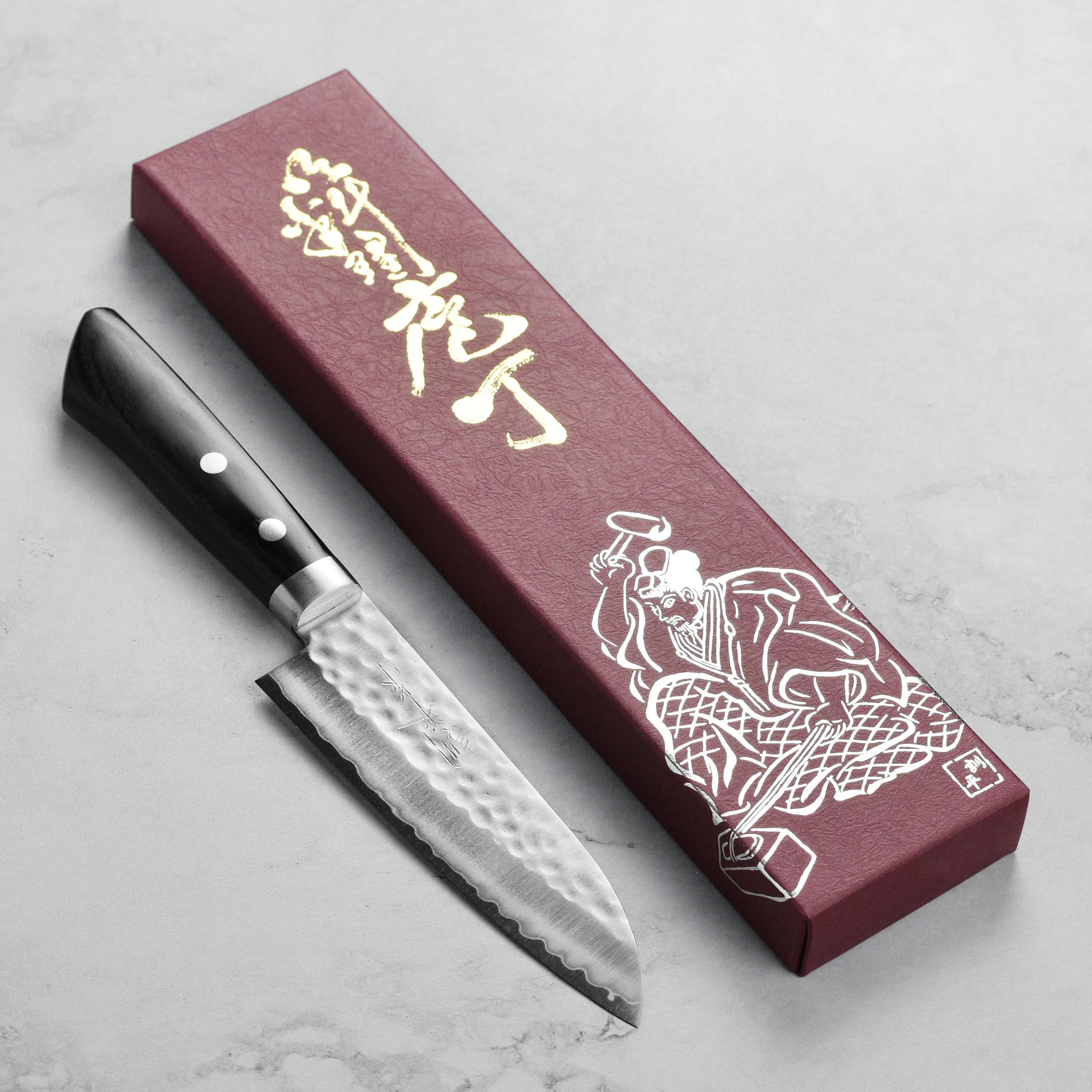 Masutani VG1 Hammered 5" Santoku, Black Handle - Image 4
