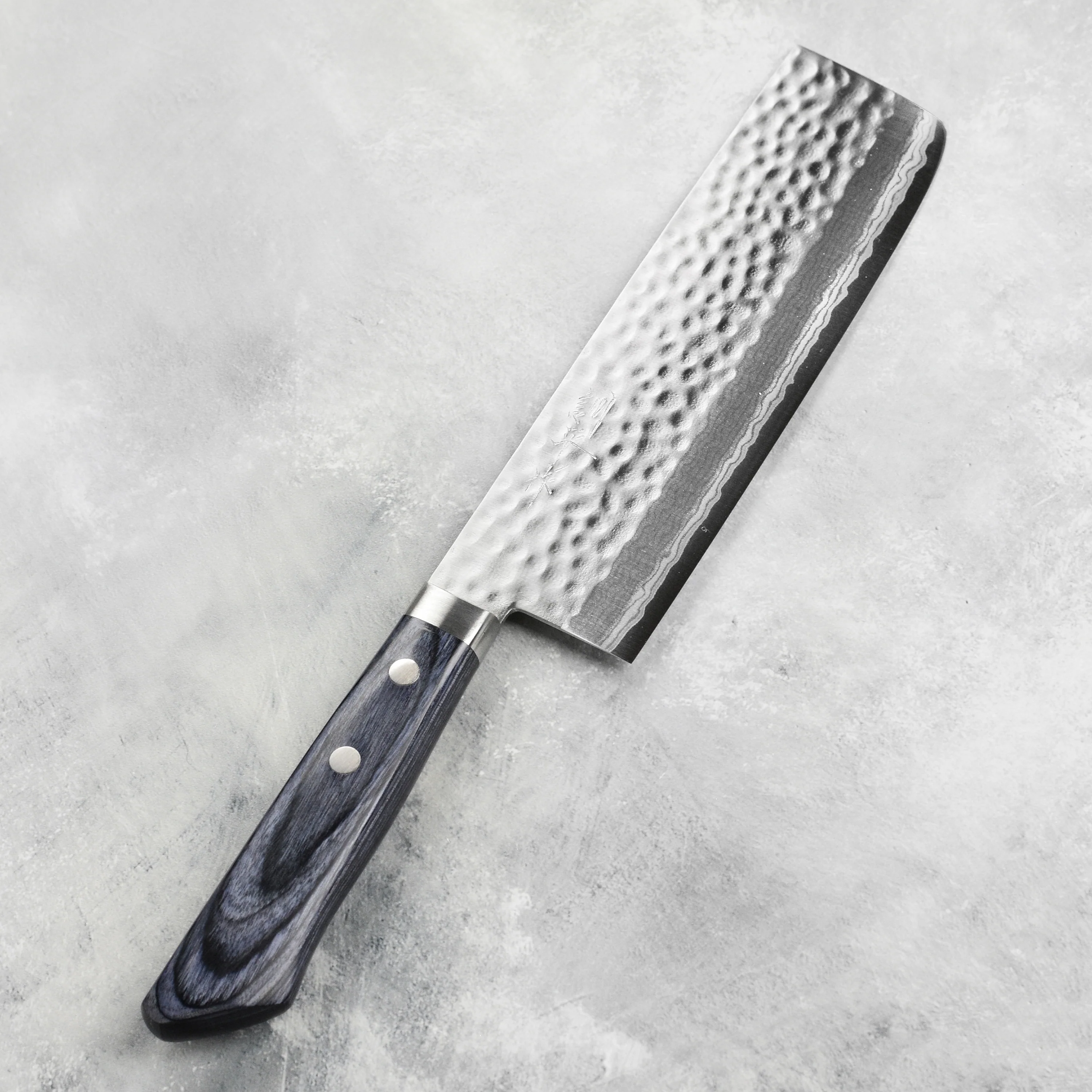 Masutani VG10 Hammered Damascus 6.7" Tall Nakiri, Blue Handle - Image 7
