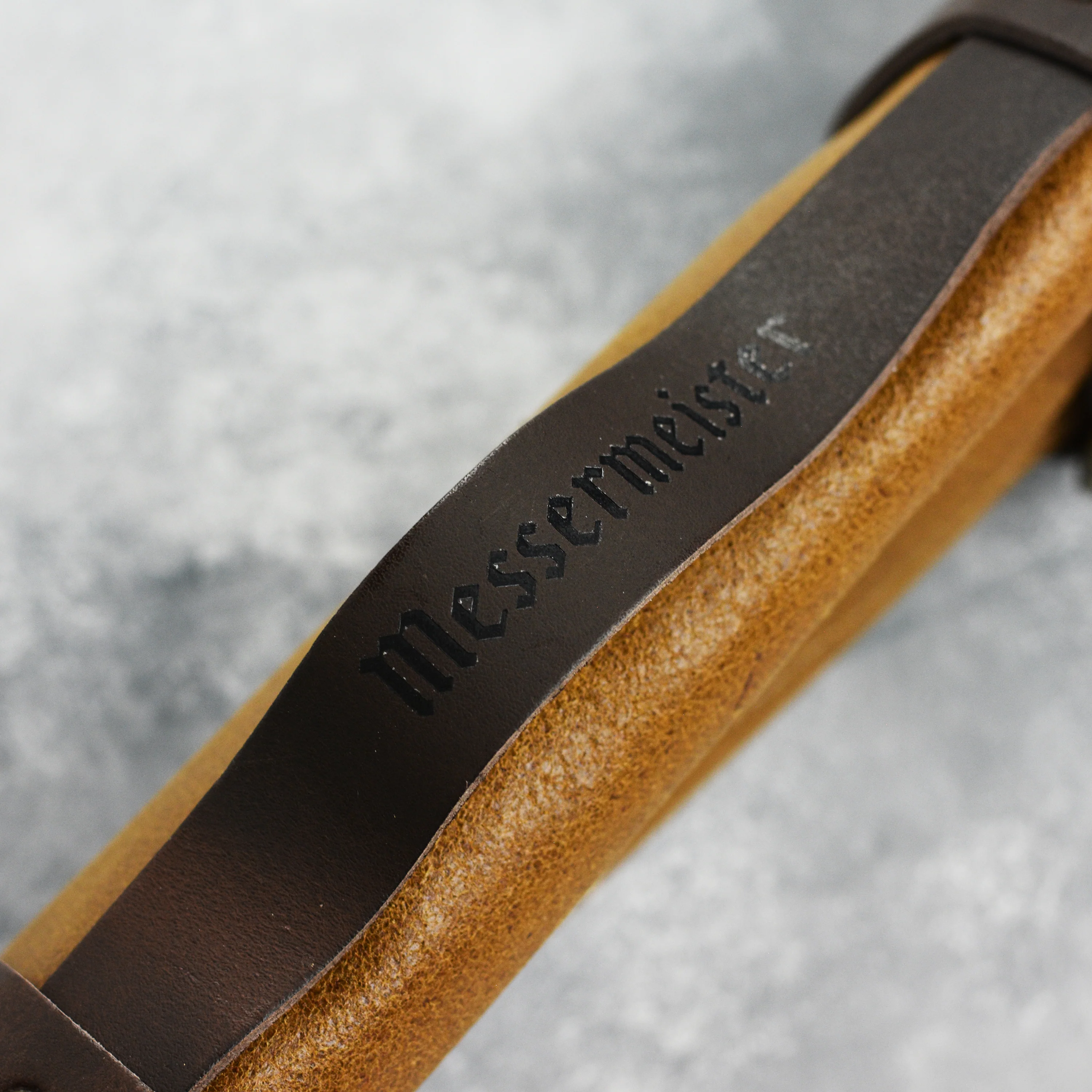 Messermeister 7 Pocket Amber Vintage Leather Knife Roll - Image 7