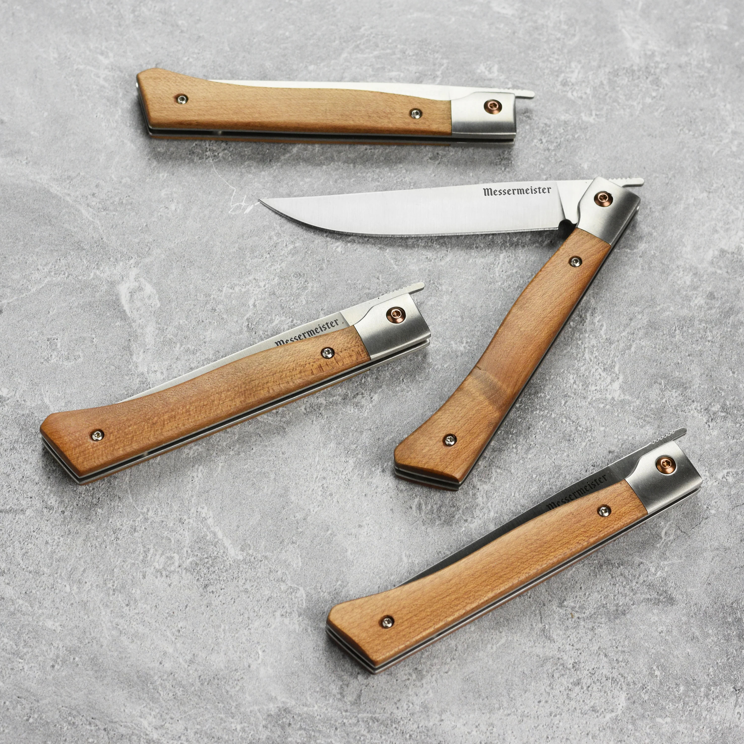 Messermeister 4 Piece Folding Steak Knife Set with Leather Roll - Image 8