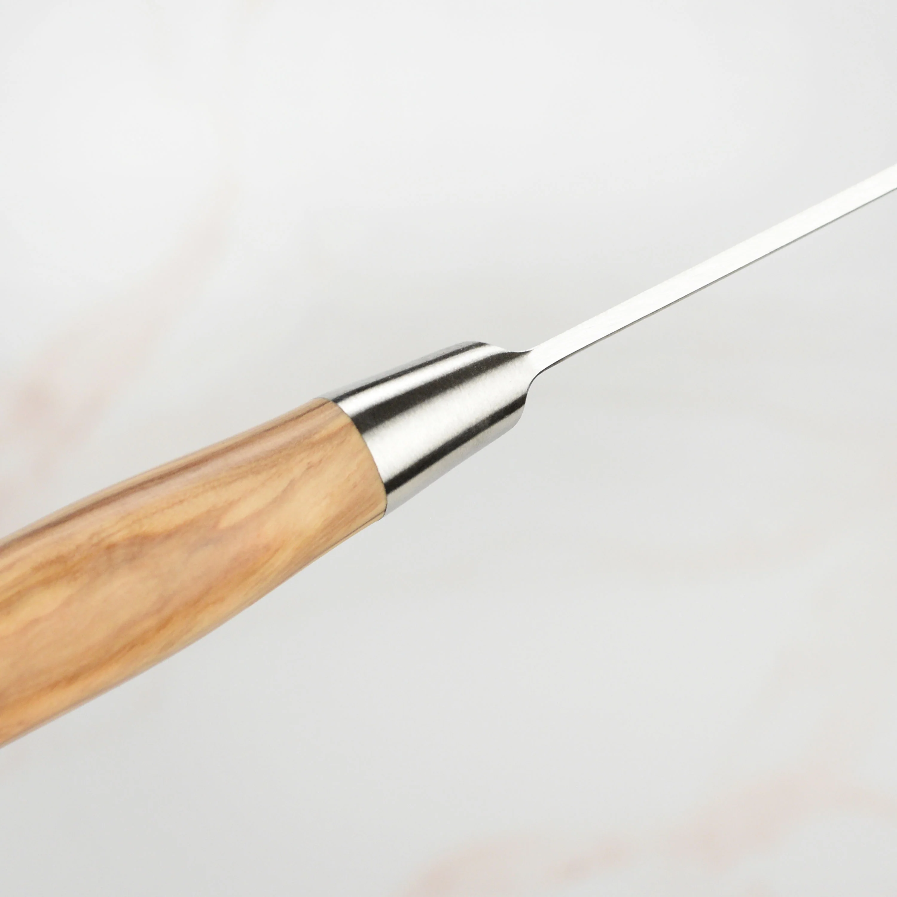 Messermeister Oliva Elite 9" Bread Knife - Image 3