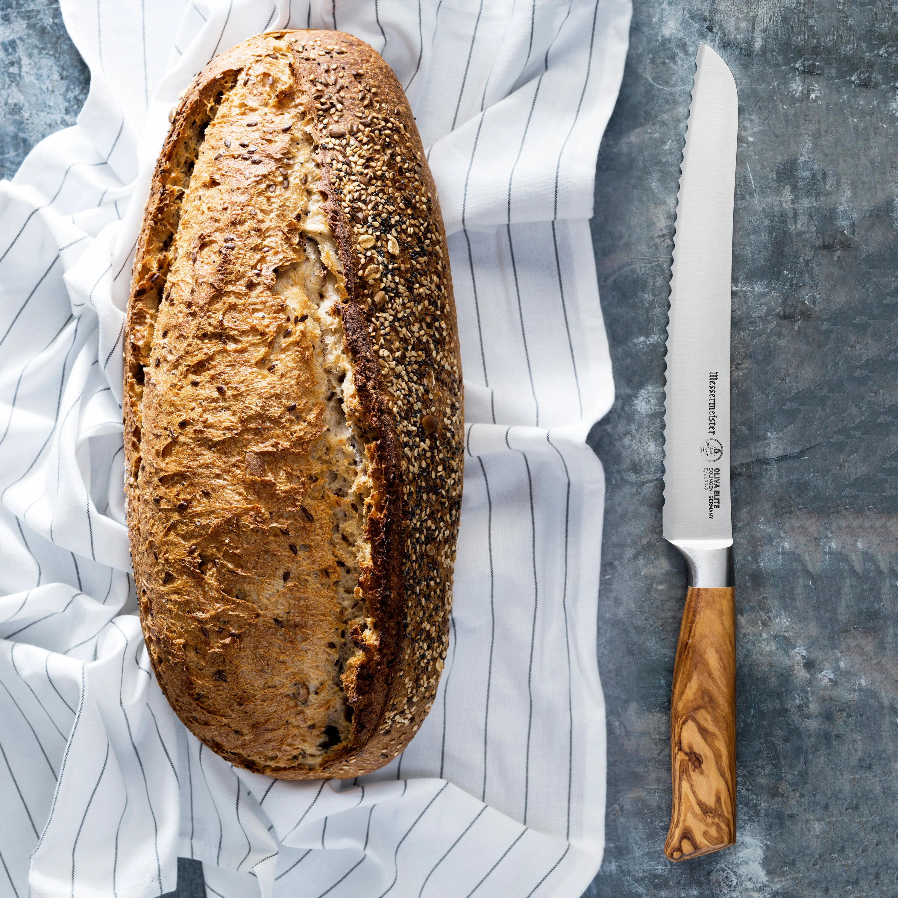 Messermeister Oliva Elite 9" Bread Knife - Image 5