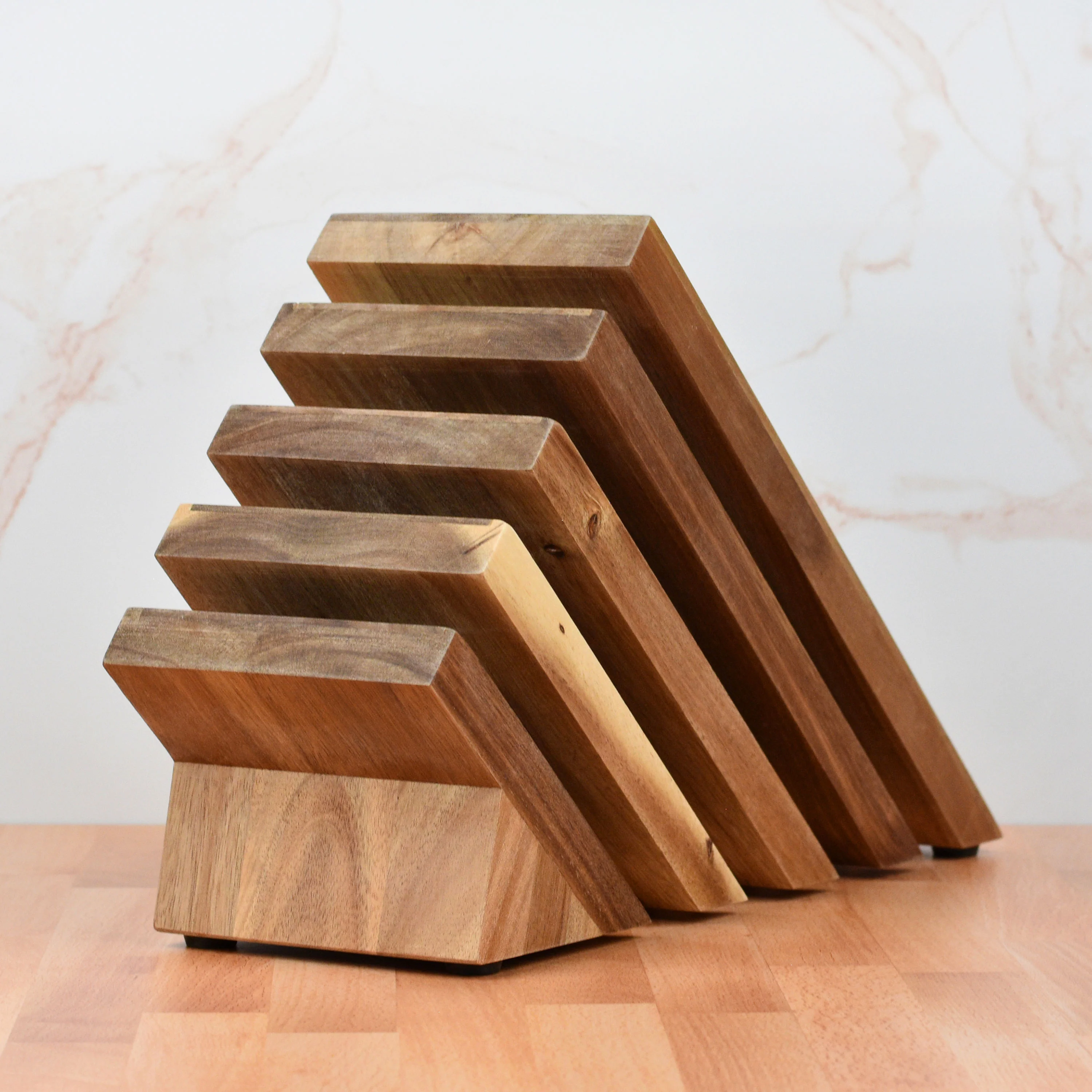 Messermeister Oliva Elite 11 Piece Magnetic Knife Block Set - Image 12