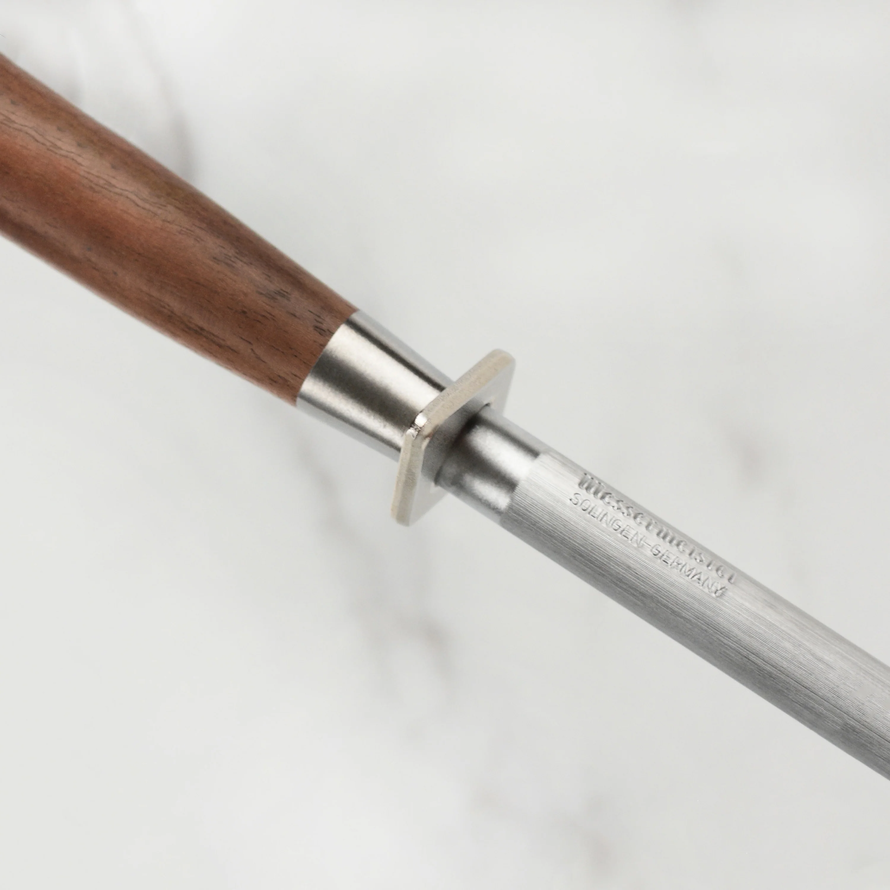 Messermeister Royale Elite 10" Fine Honing Steel - Image 3