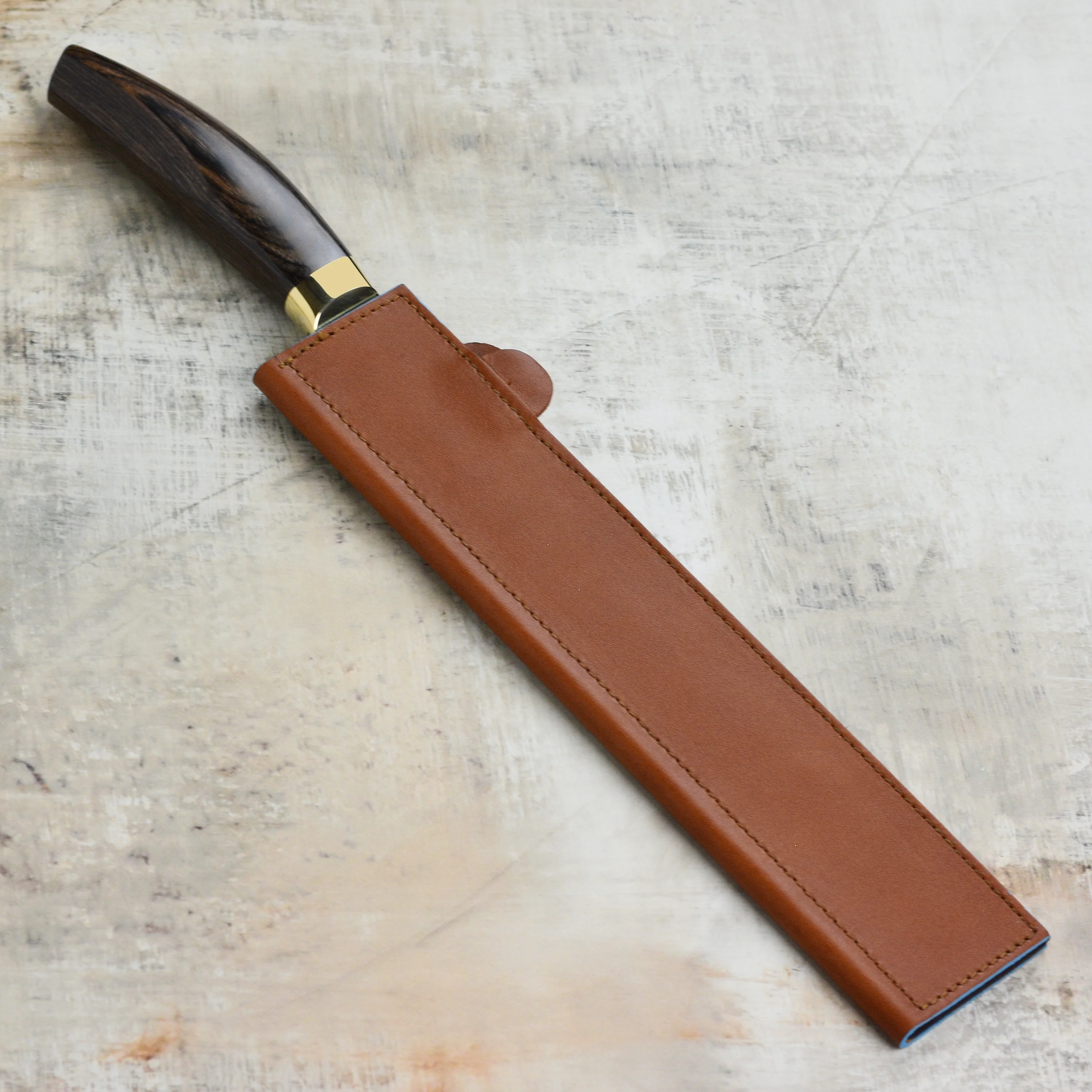 Messermeister 10.5" Saddle Magnetic Leather Edge-Guard - Image 3