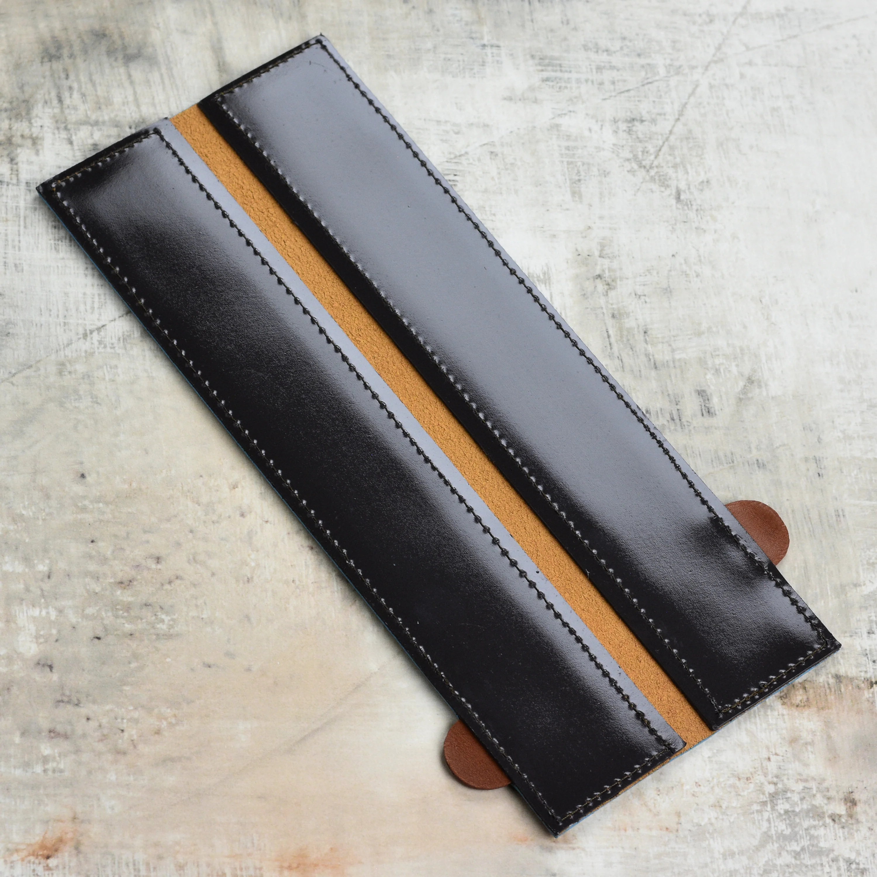 Messermeister 10.5" Saddle Magnetic Leather Edge-Guard - Image 4