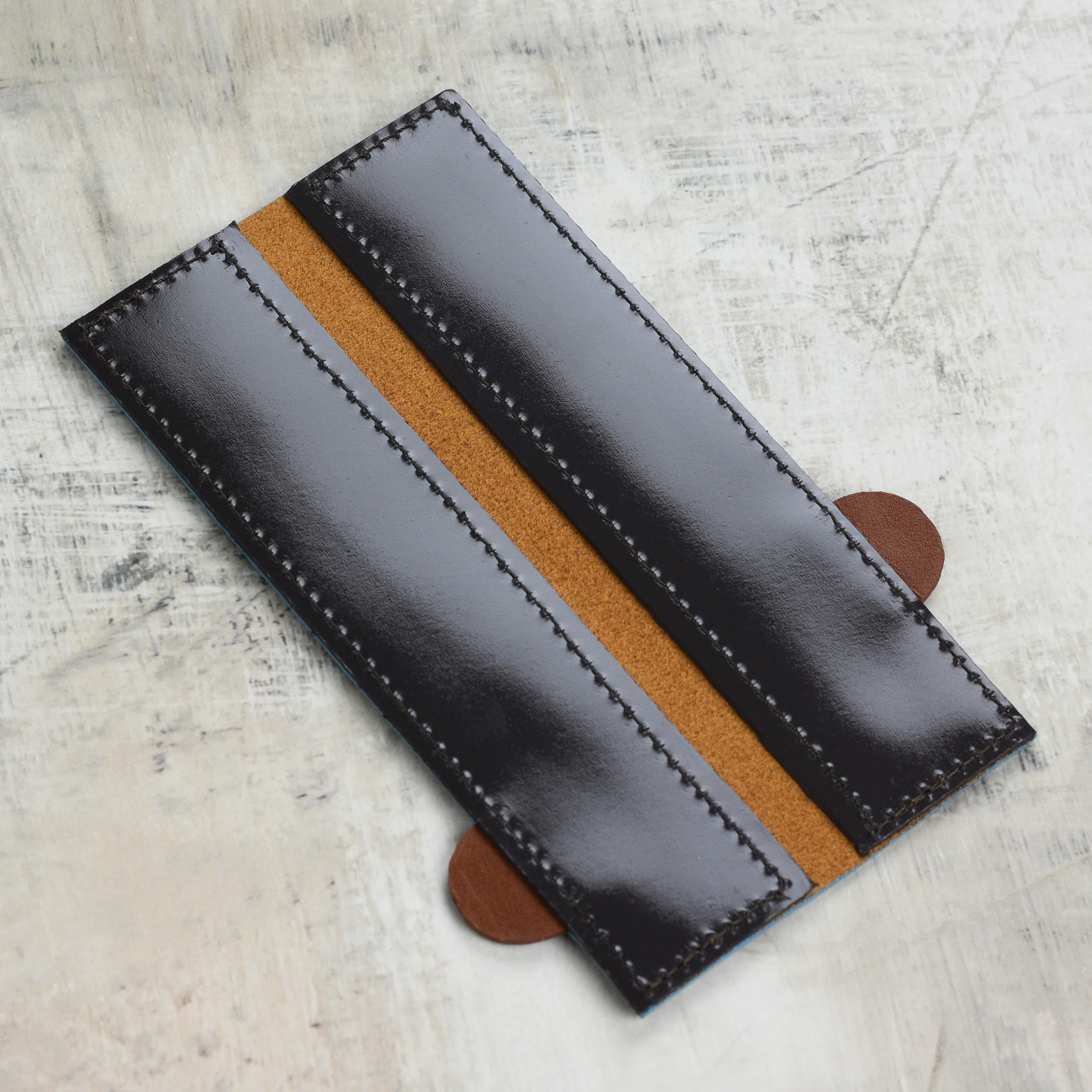 Messermeister 6.5" Saddle Magnetic Leather Edge-Guard - Image 3