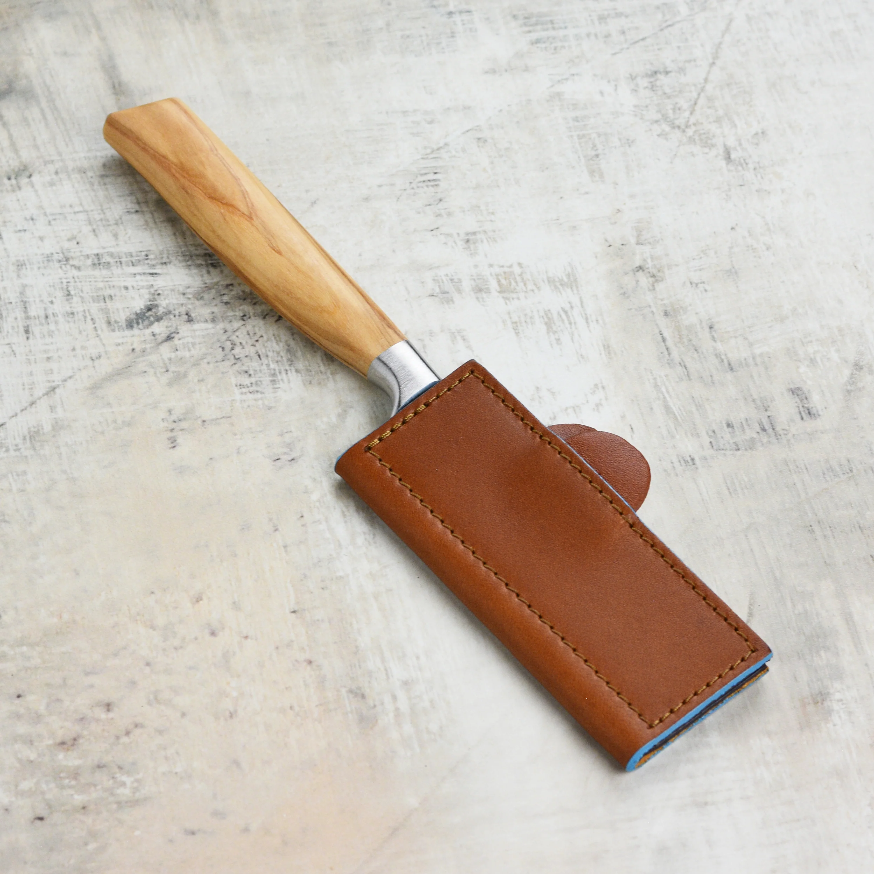 Messermeister 4" Saddle Magnetic Leather Edge-Guard - Image 4