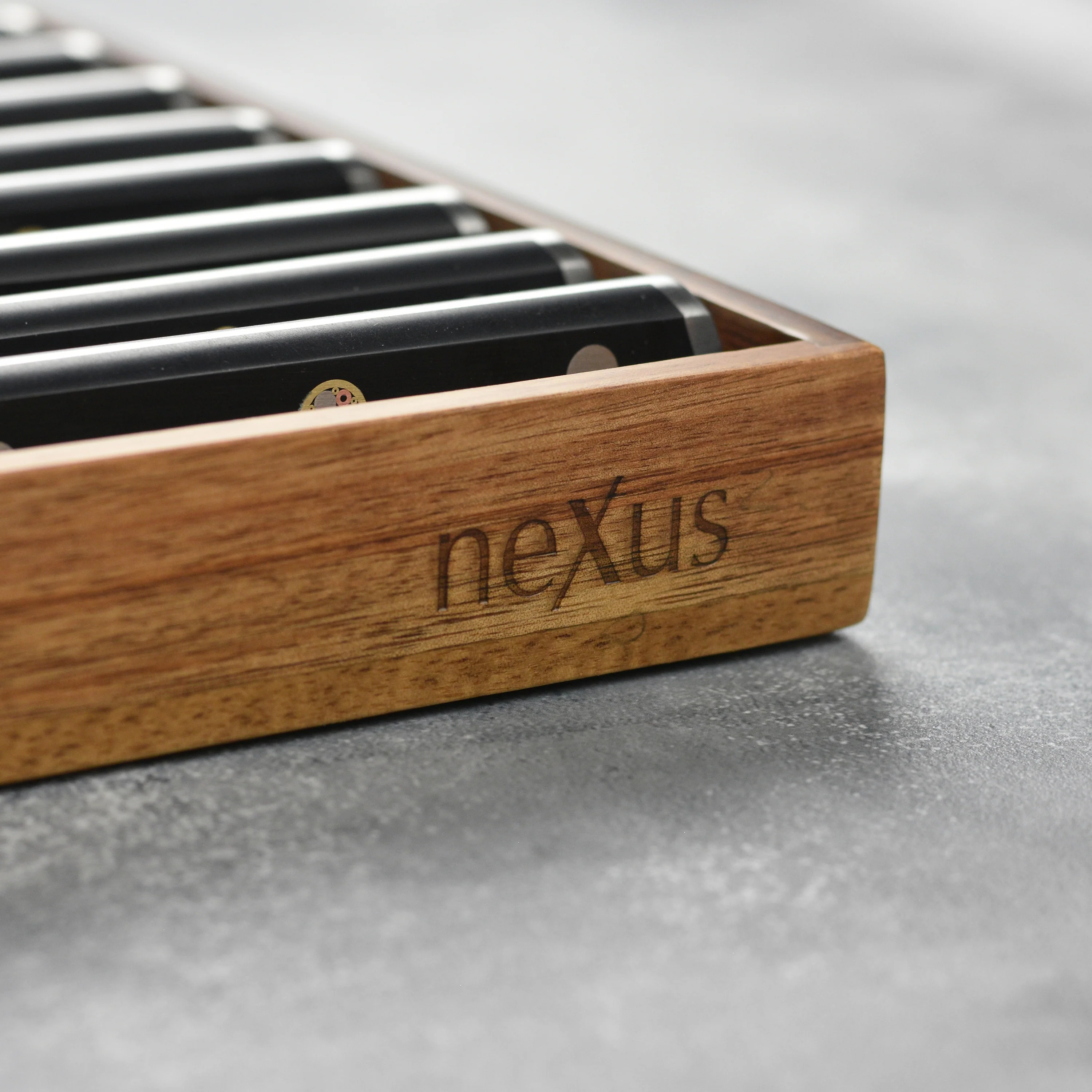 Nexus 8 Piece Steak Knife Set with In-Drawer Tray - Image 3