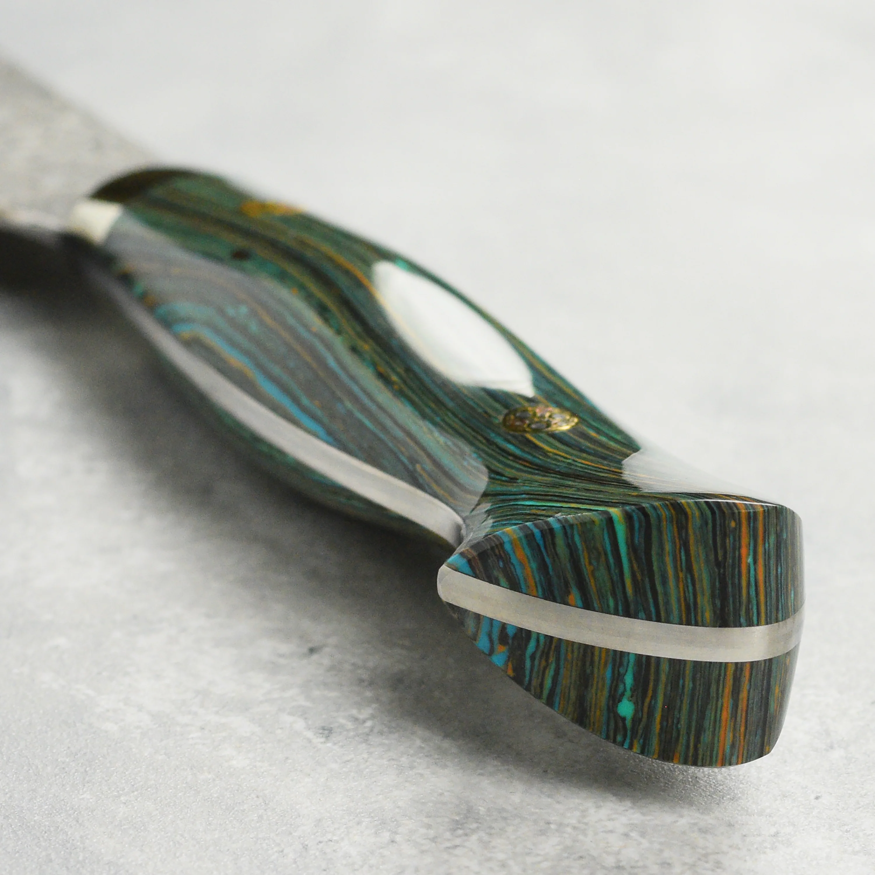 Nigara Anmon SG2 Damascus 7" Kiritsuke Nakiri, Striped Turquoise - Image 2