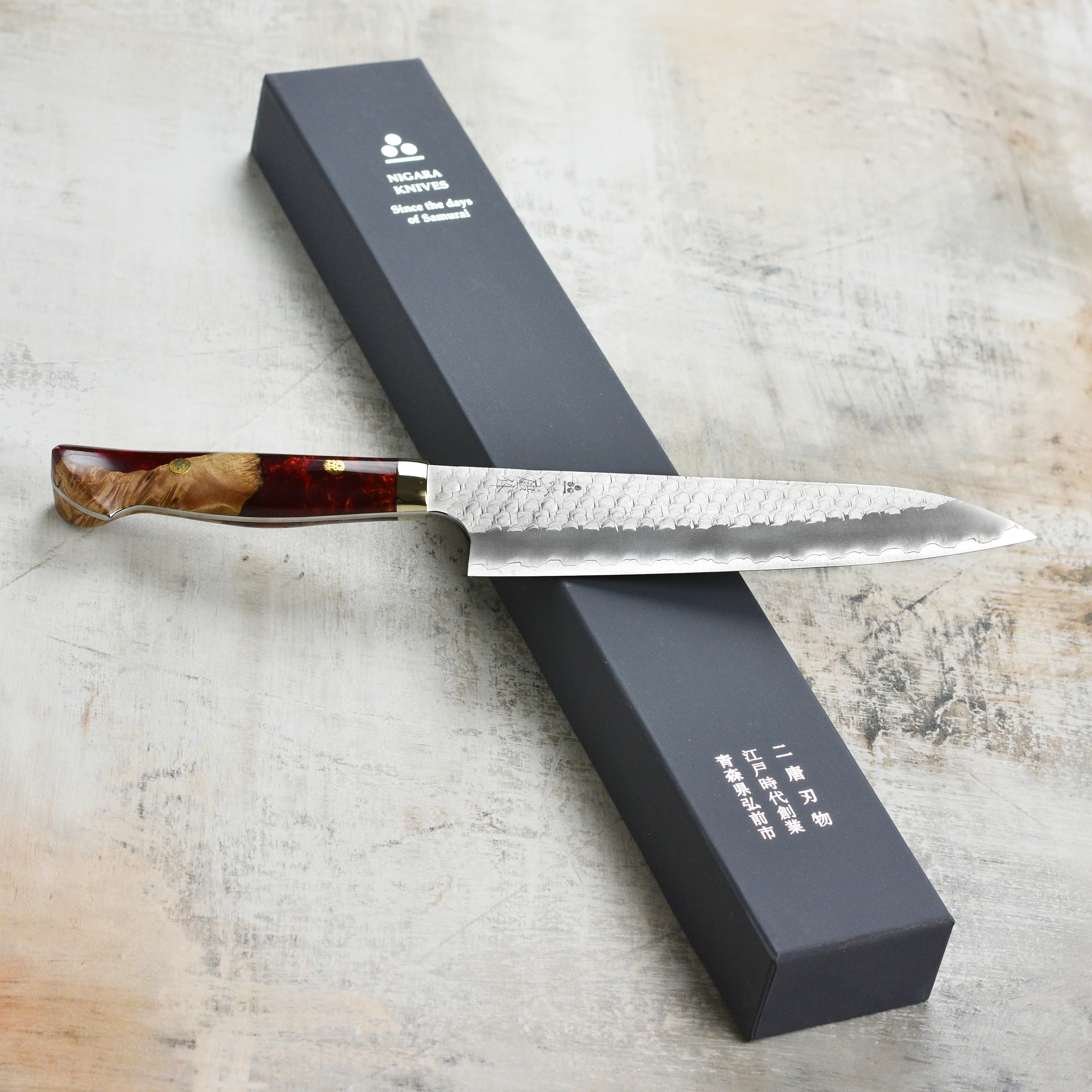 Nigara SG2 Migaki Tsuchime 8.25" Gyuto, Crimson Acrylic - Image 8