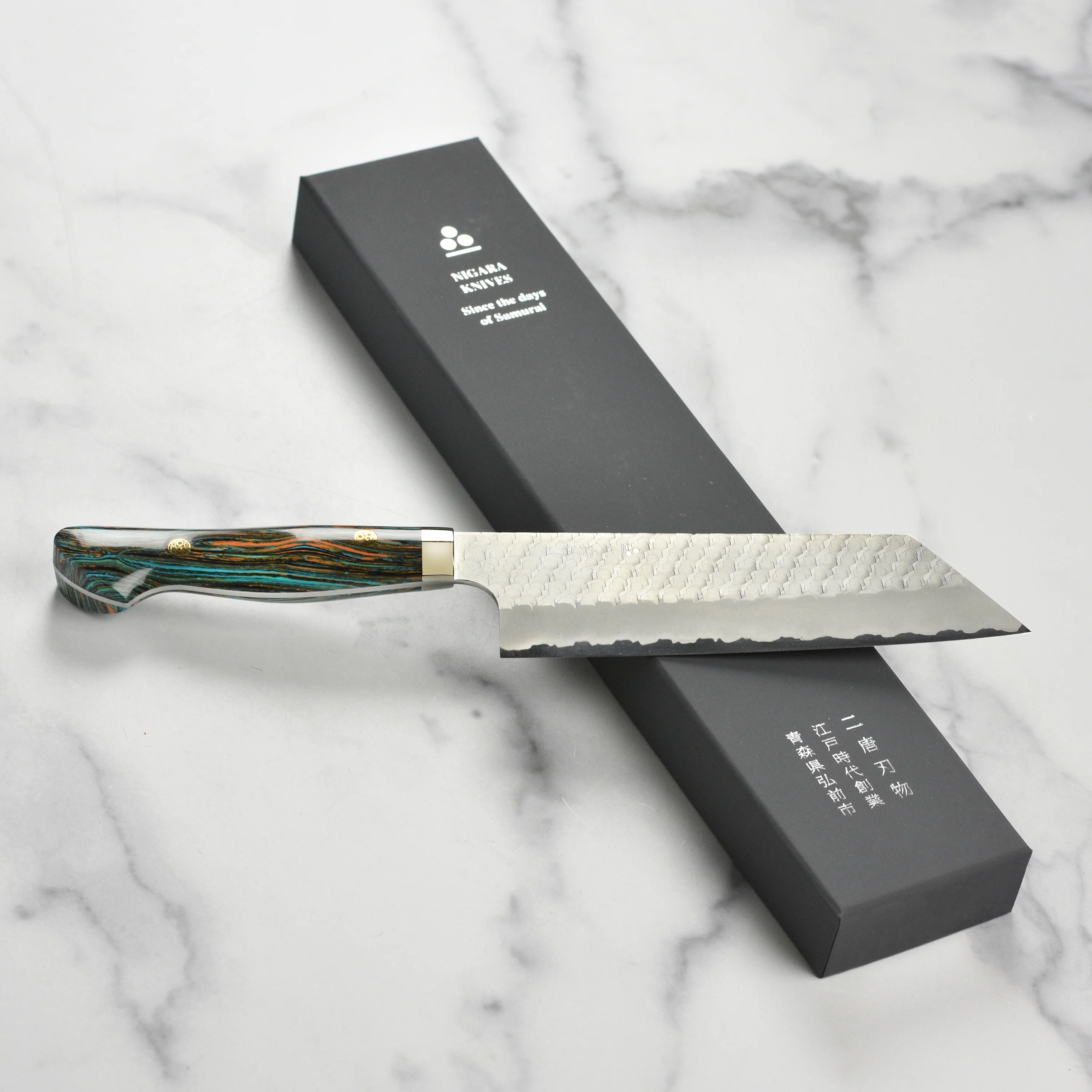 Nigara SG2 Migaki Tsuchime 7" Kiritsuke Nakiri, Striped Turquoise - Image 8