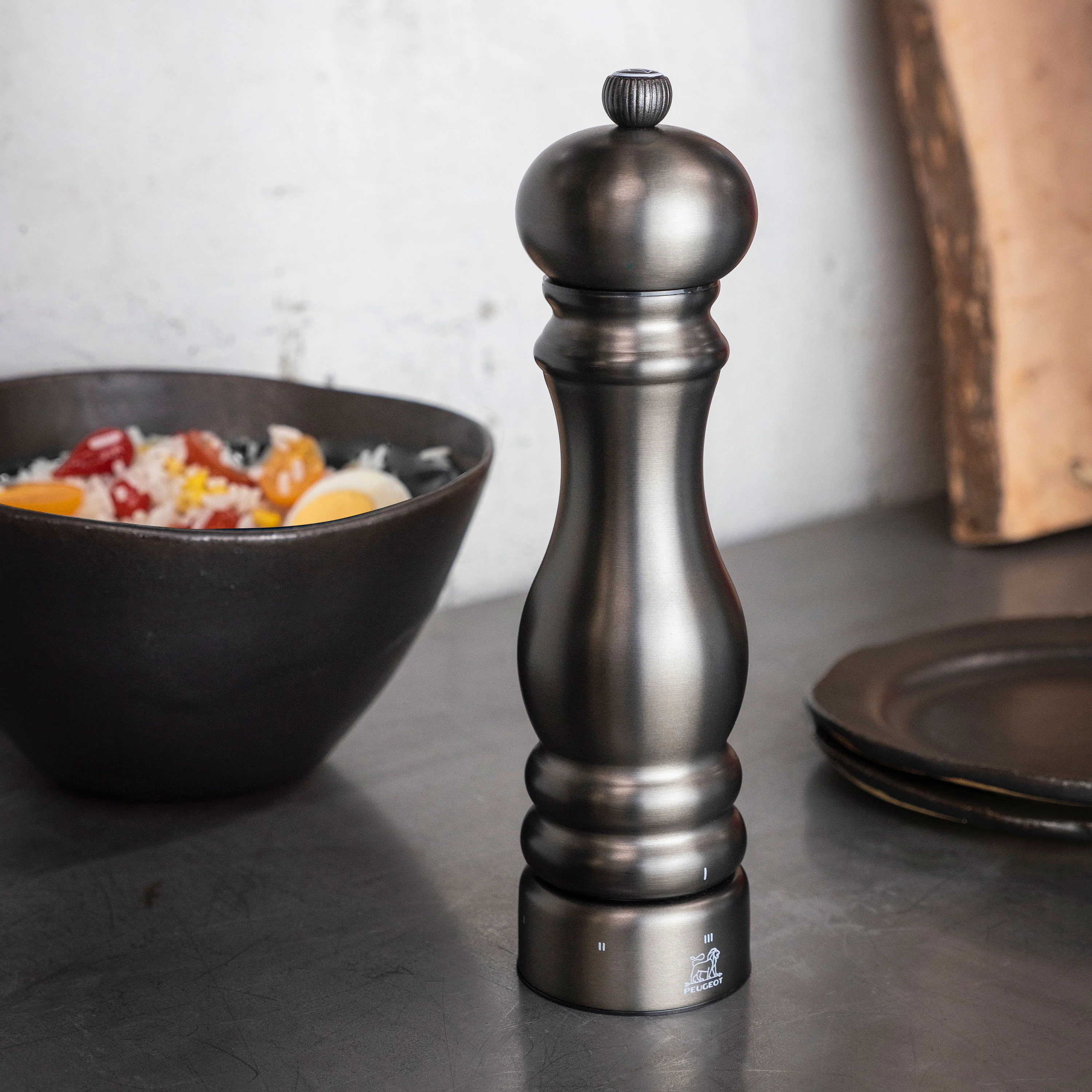Peugeot Paris Carbone 8.75" u'Select Salt & Pepper Mill Set - Image 7