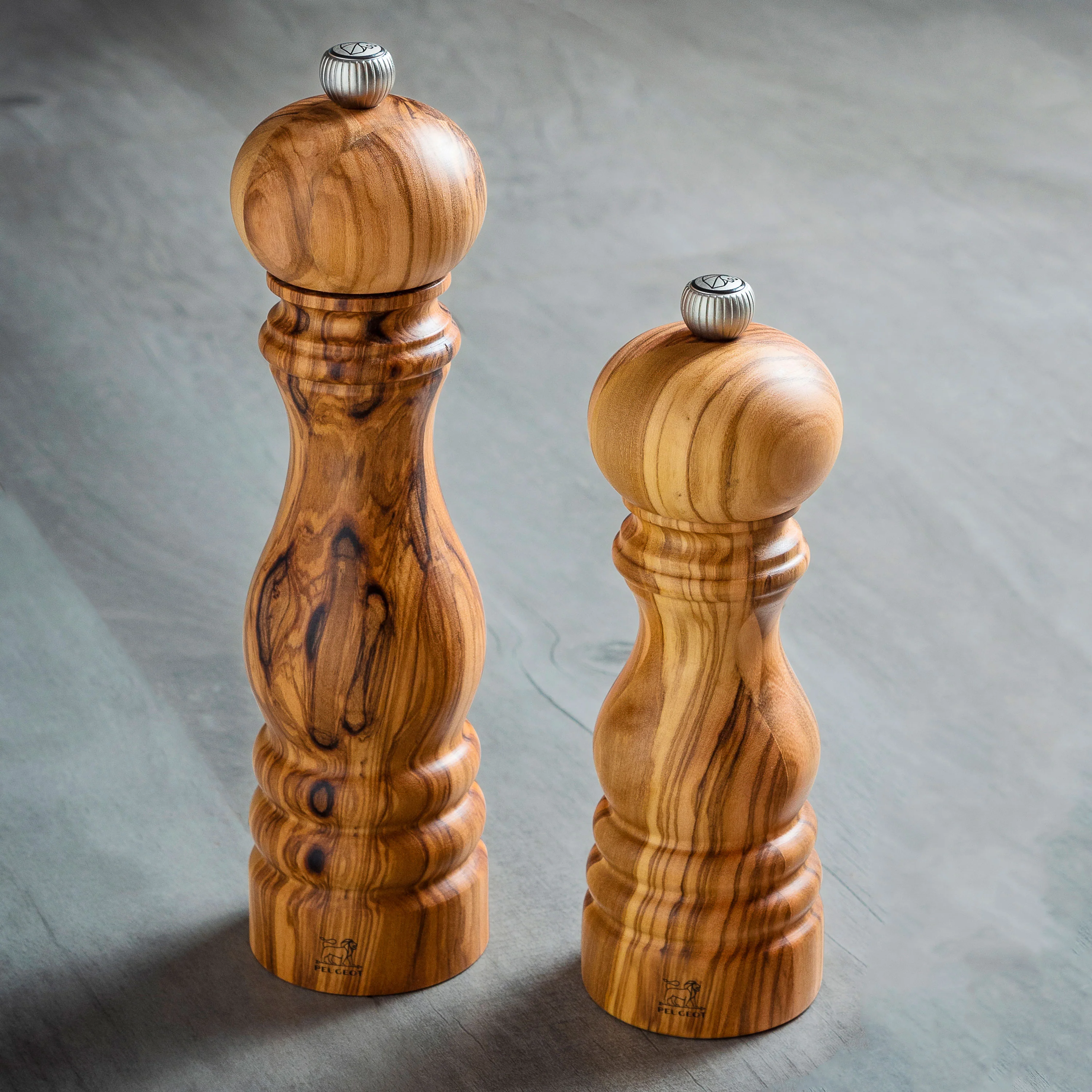 Peugeot Paris Olivewood 8.75" Salt & Pepper Mill Set - Image 6