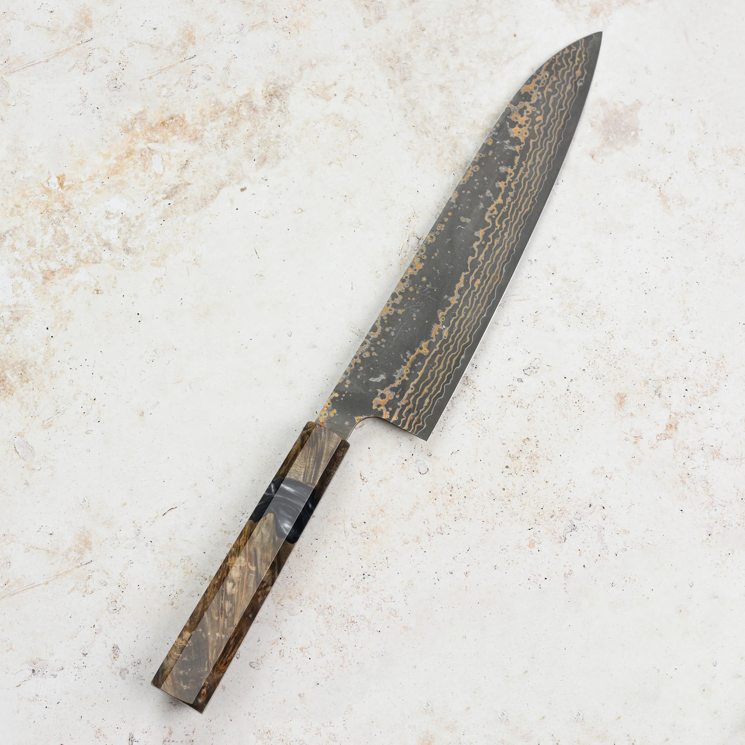 Saji Black Gold Damascus 8.25" Gyuto, Stabilized Birch - Image 6