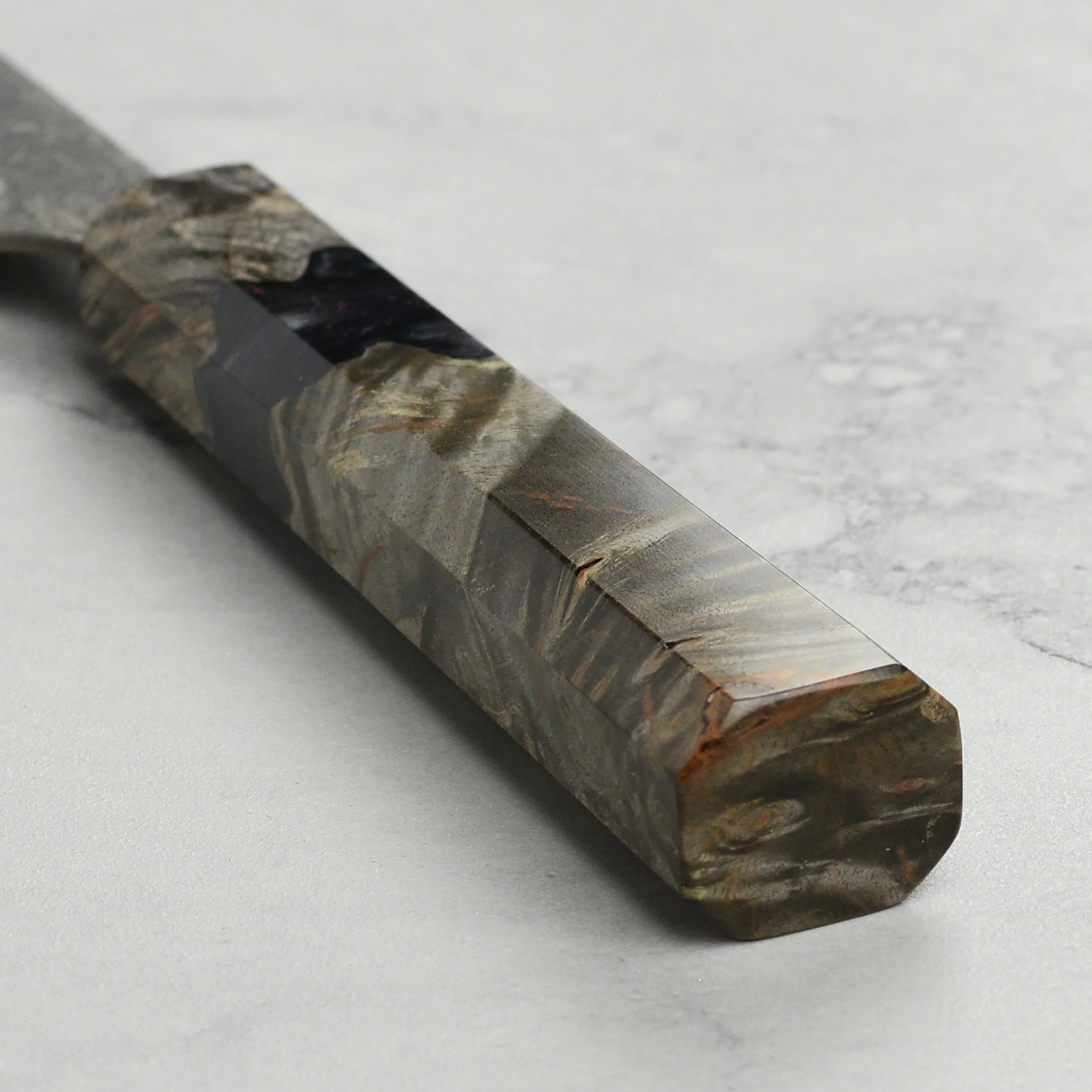 Saji SG2 Black Damascus 6.7" Bunka, Stabilized Birch - Image 2