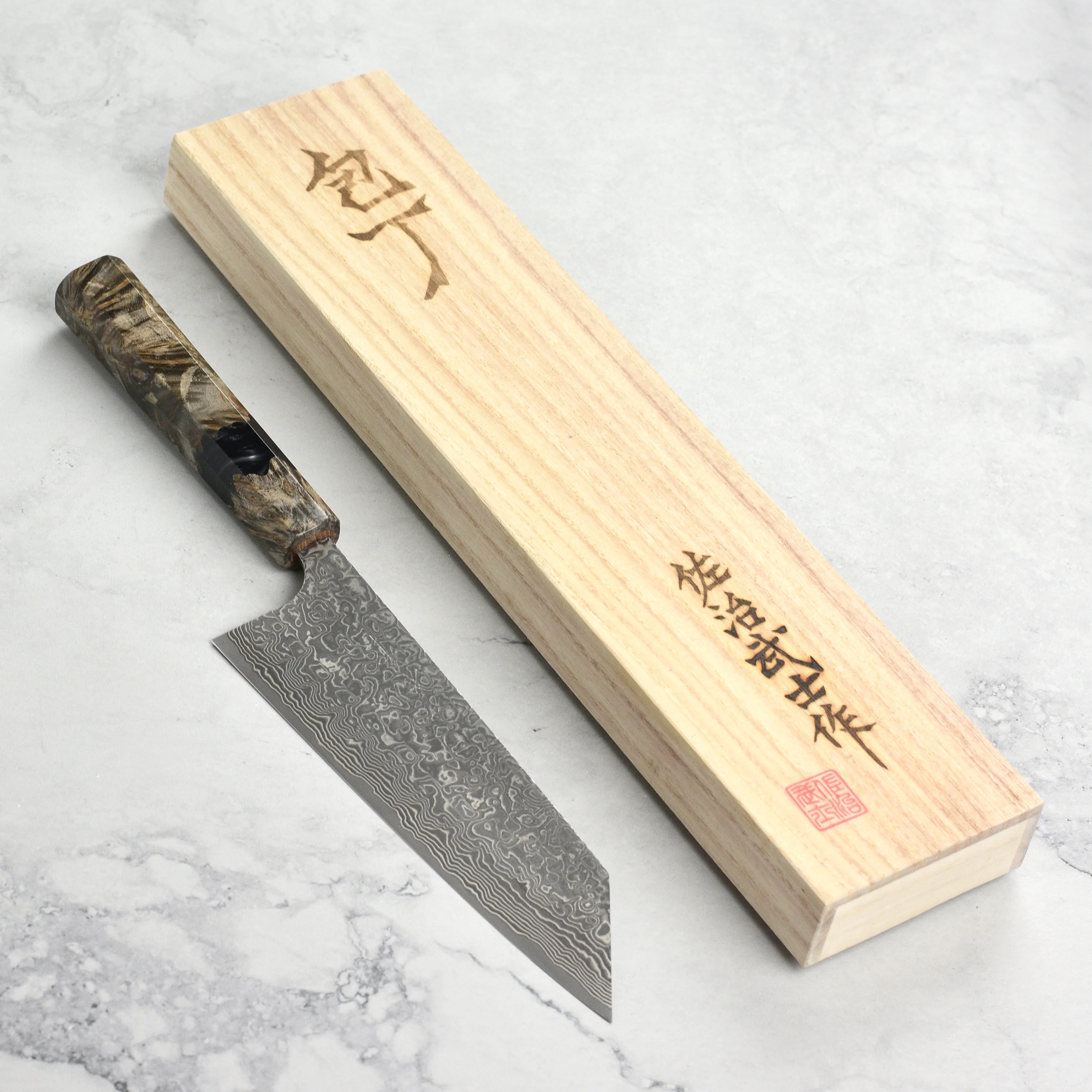 Saji SG2 Black Damascus 6.7" Bunka, Stabilized Birch - Image 3