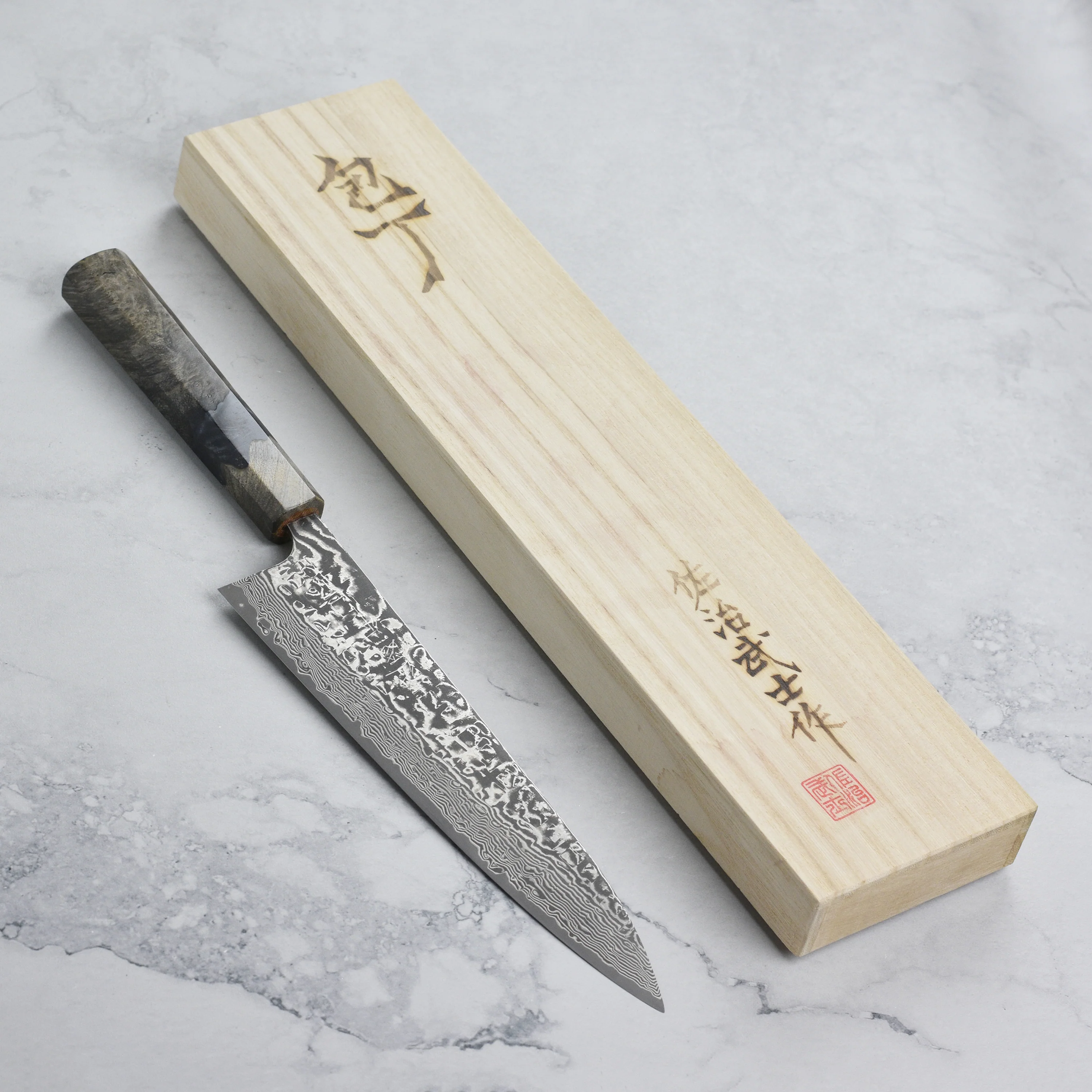 Saji SG2 Black Damascus 8.25" Gyuto, Stabilized Birch - Image 3