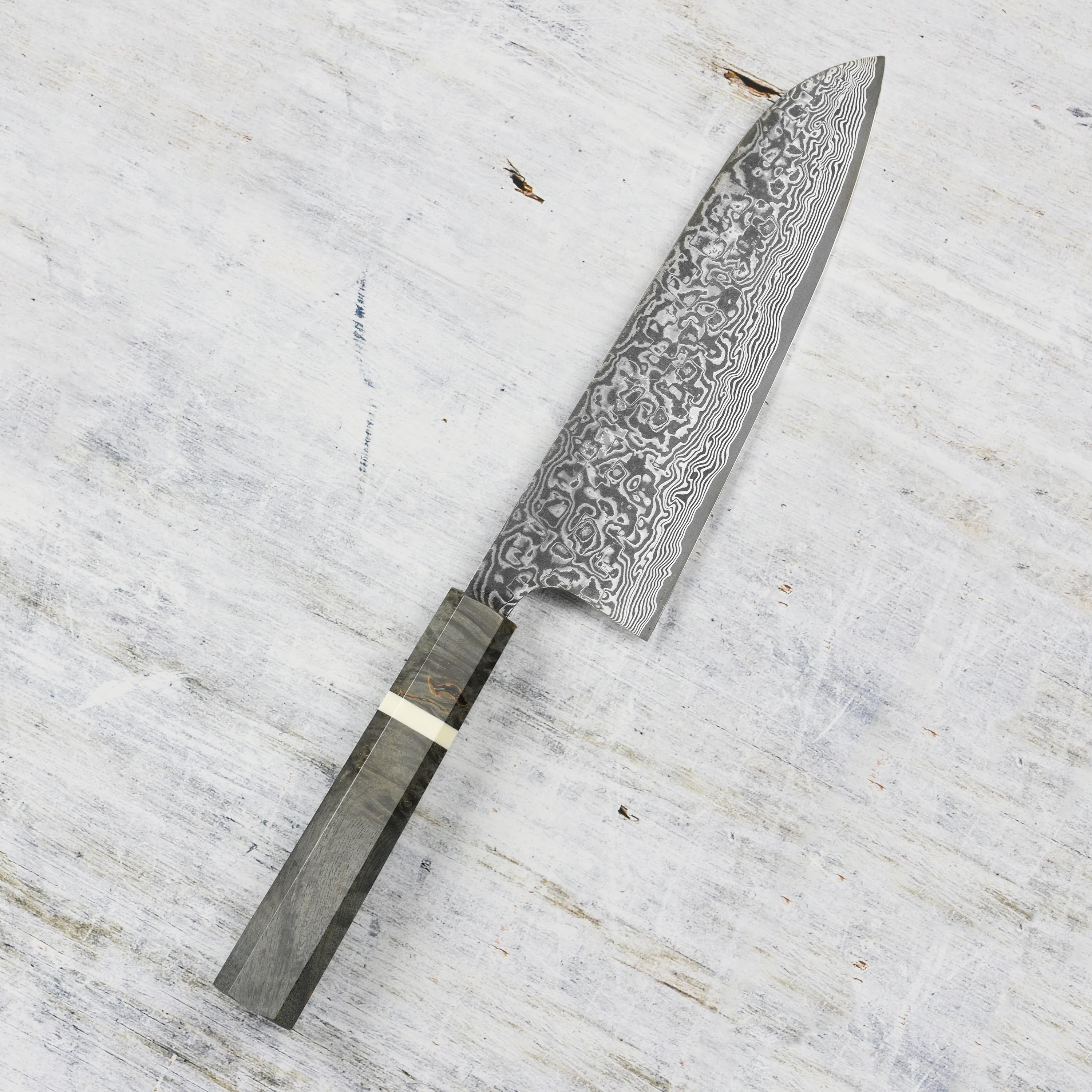 Saji SG2 Black Damascus 7" Santoku, Stabilized Birch - Image 6