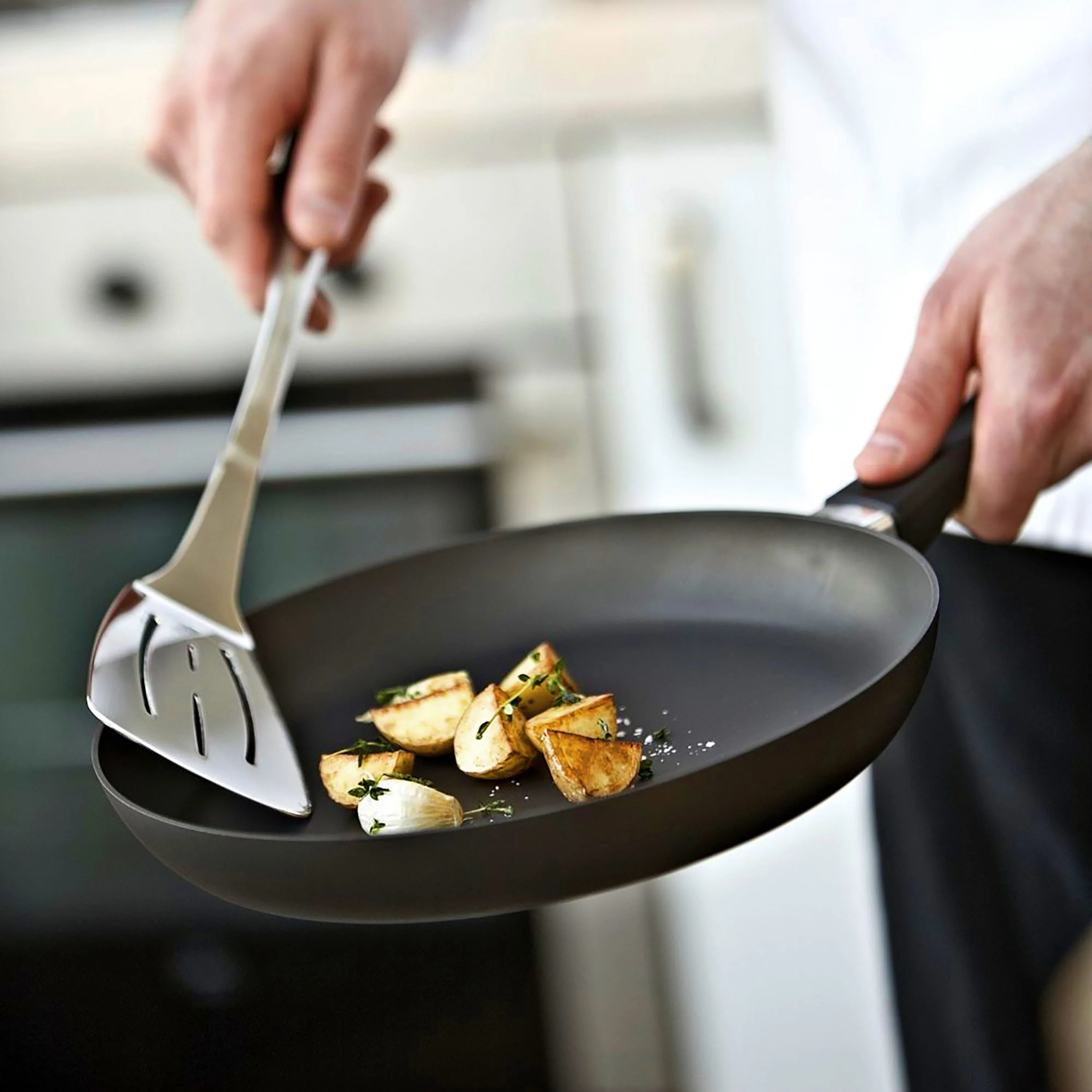 Scanpan Classic 10.25 & 12.5" Nonstick Fry Pan Set with Lids - Image 5